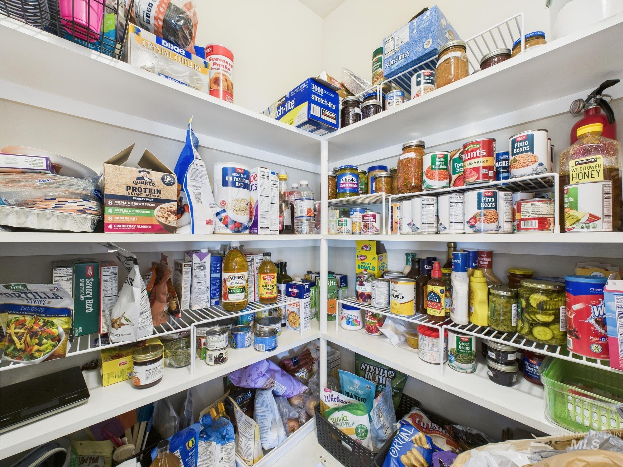 2405 Star Ln, Emmett, Idaho 83617, 3 Bedrooms, 2 Bathrooms, Residential For Sale, Price $1,098,000,MLS 98966269