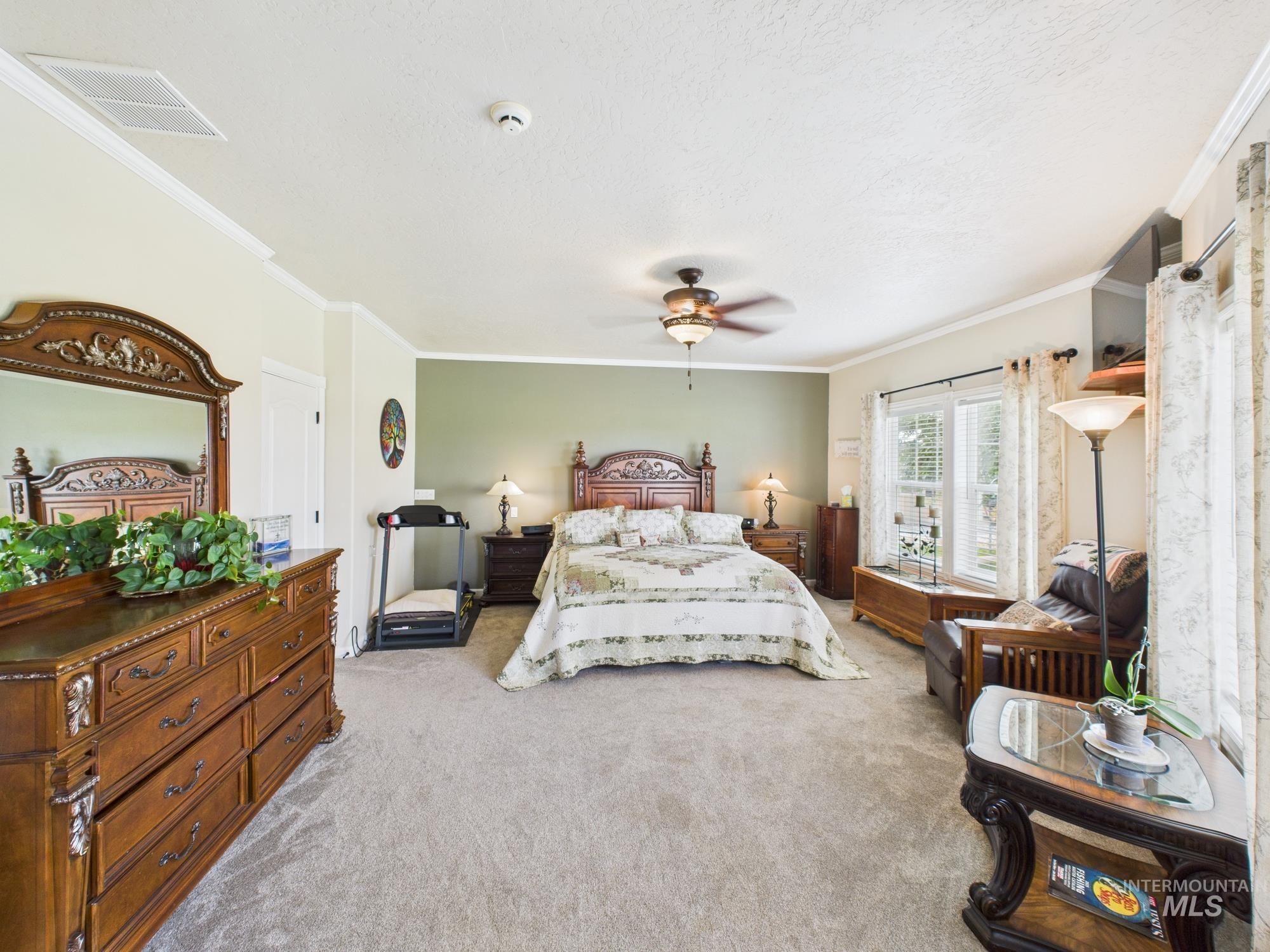 2405 Star Ln, Emmett, Idaho 83617, 3 Bedrooms, 2 Bathrooms, Residential For Sale, Price $1,098,000,MLS 98966269