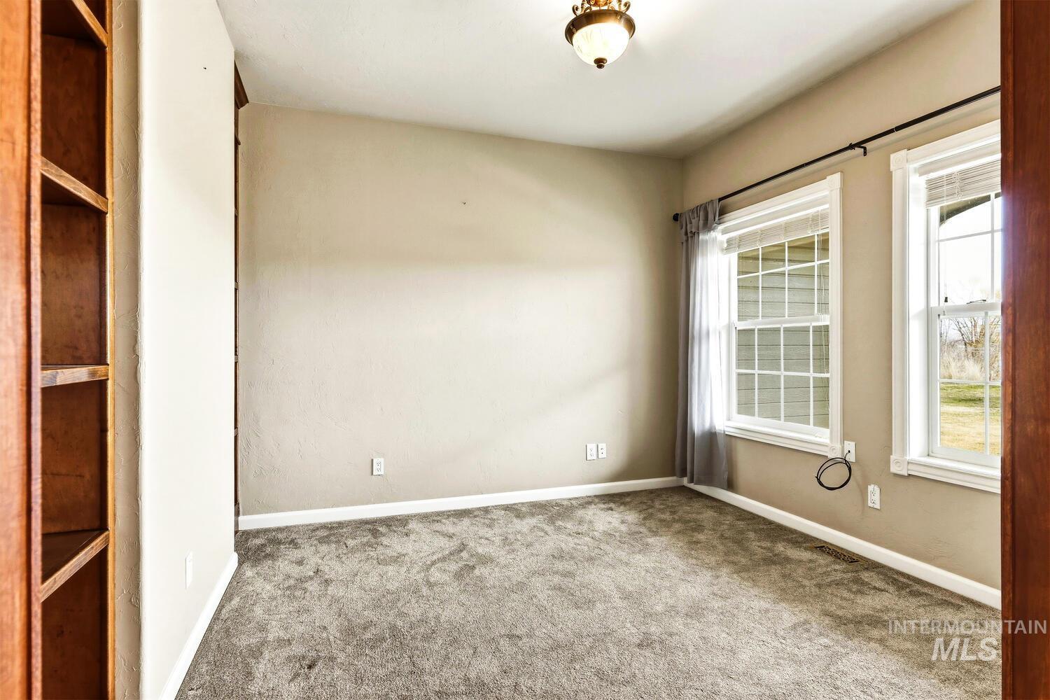 2405 Star Ln, Emmett, Idaho 83617, 3 Bedrooms, 2 Bathrooms, Residential For Sale, Price $999,950, 98966269