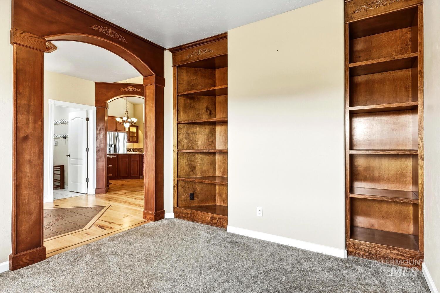 2405 Star Ln, Emmett, Idaho 83617, 3 Bedrooms, 2 Bathrooms, Residential For Sale, Price $999,950, 98966269