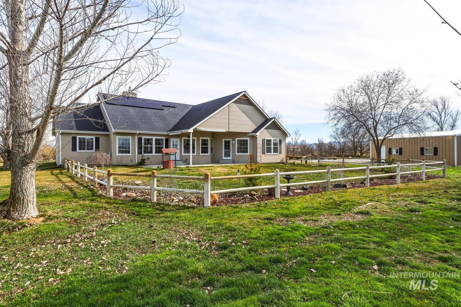 2405 Star Ln, Emmett, Idaho 83617, 3 Bedrooms, 2 Bathrooms, Residential For Sale, Price $999,950, 98966269