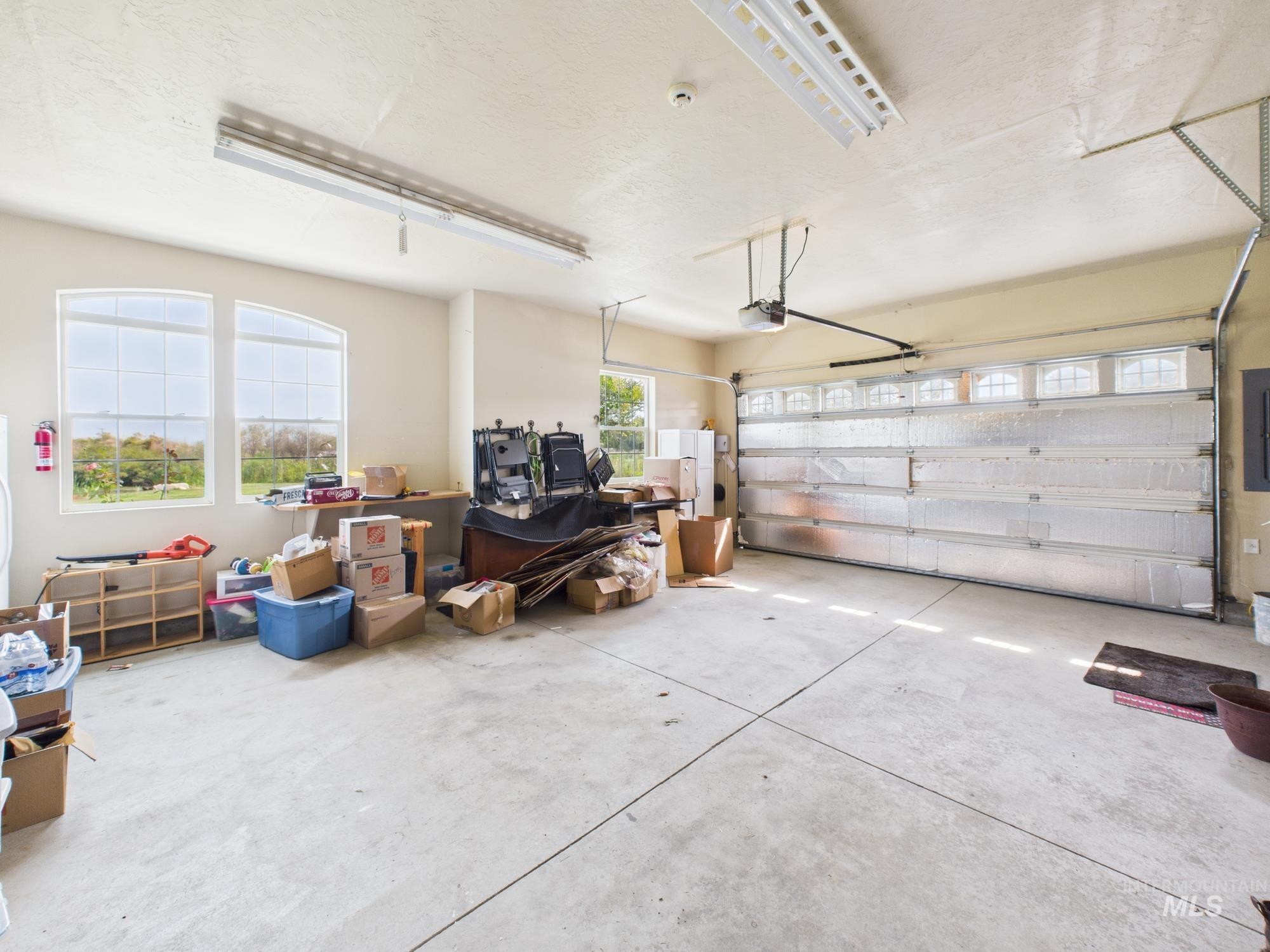 2405 Star Ln, Emmett, Idaho 83617, 3 Bedrooms, 2 Bathrooms, Residential For Sale, Price $1,098,000,MLS 98966269