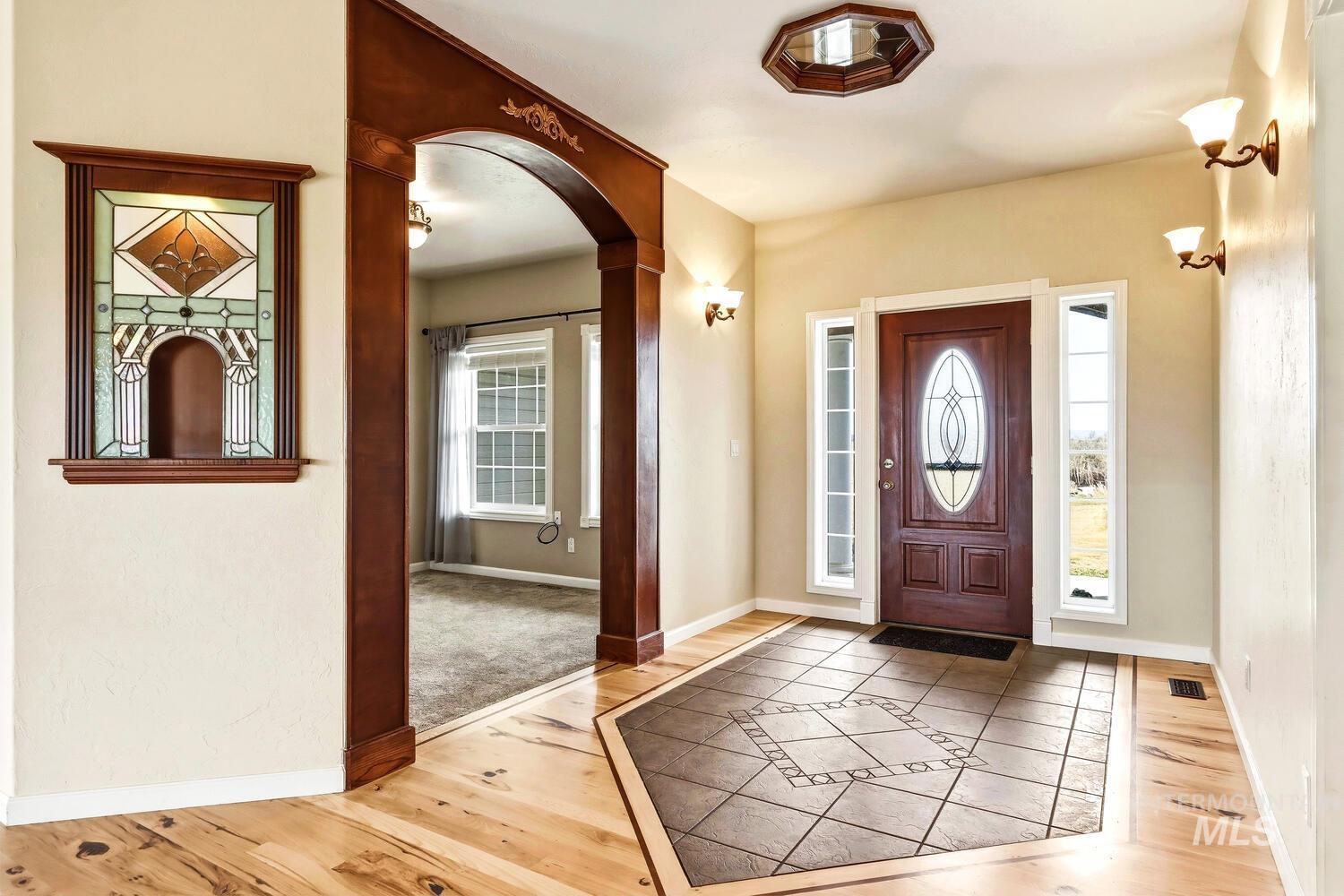 2405 Star Ln, Emmett, Idaho 83617, 3 Bedrooms, 2 Bathrooms, Residential For Sale, Price $999,950, 98966269