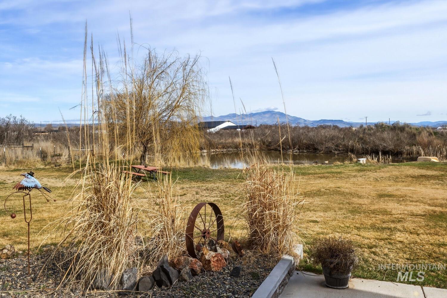 2405 Star Ln, Emmett, Idaho 83617, 3 Bedrooms, 2 Bathrooms, Residential For Sale, Price $999,950, 98966269