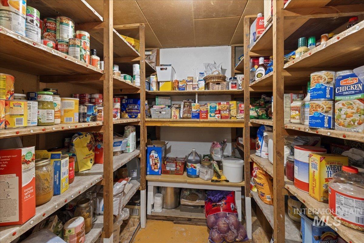 495 E Bridge St, Midvale, Idaho 83645, 4 Bedrooms, 2 Bathrooms, Residential For Sale, Price $585,000,MLS 98966270