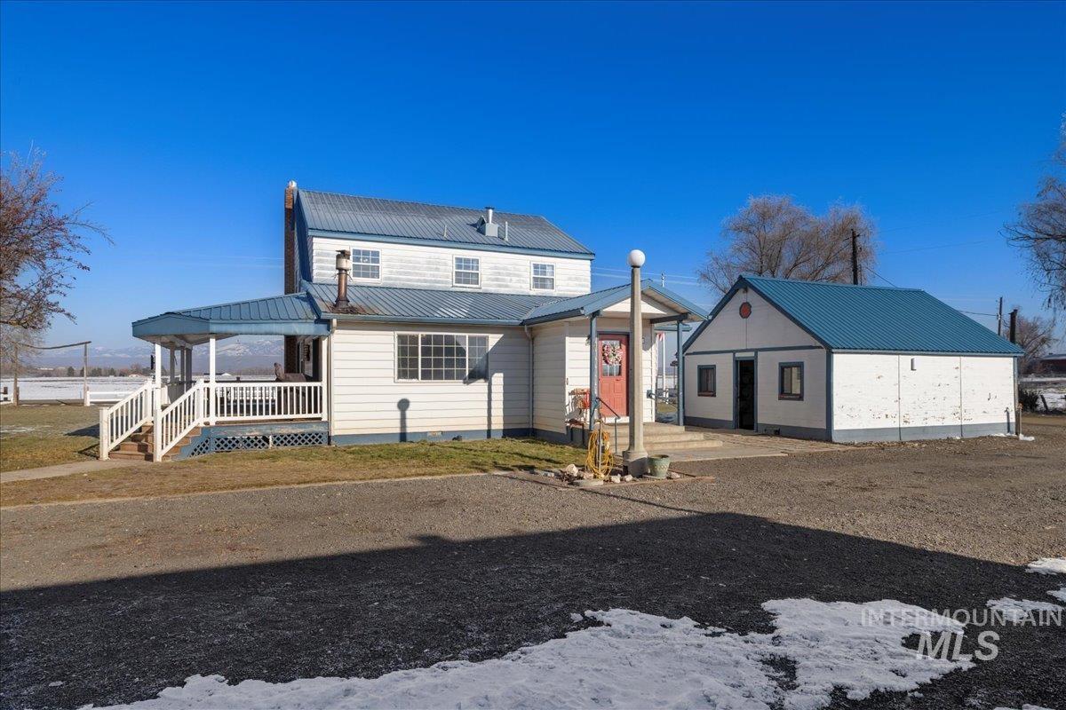 495 E Bridge St, Midvale, Idaho 83645, 4 Bedrooms, 2 Bathrooms, Residential For Sale, Price $585,000,MLS 98966270