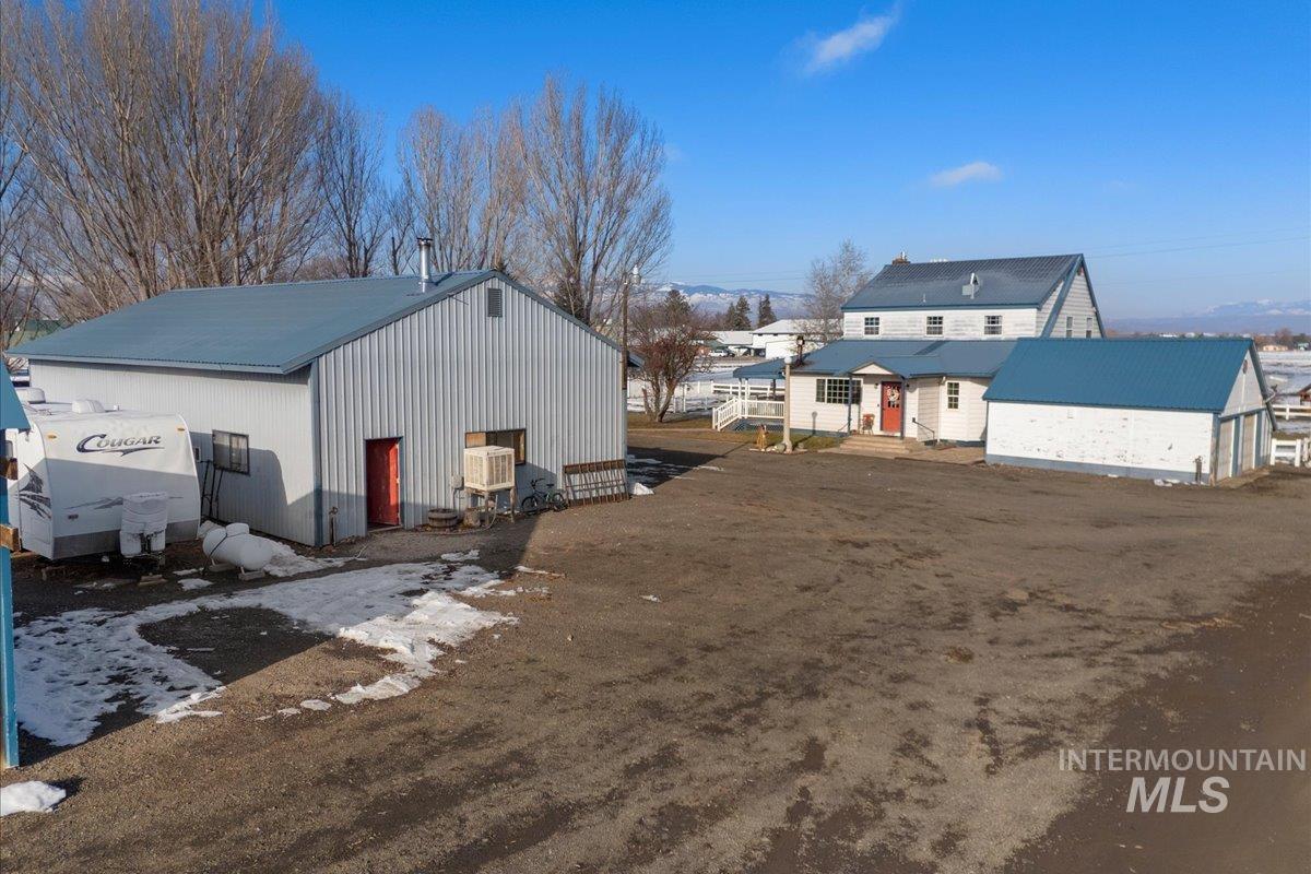495 E Bridge St, Midvale, Idaho 83645, 4 Bedrooms, 2 Bathrooms, Residential For Sale, Price $585,000,MLS 98966270