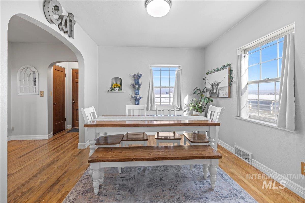 495 E Bridge St, Midvale, Idaho 83645, 4 Bedrooms, 2 Bathrooms, Residential For Sale, Price $585,000,MLS 98966270