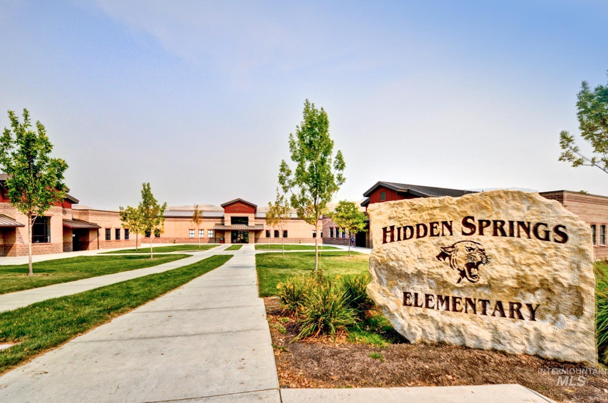 12738 N 11th Avenue, Boise, Idaho 83714, 3 Bedrooms, 2.5 Bathrooms, Residential For Sale, Price $599,900,MLS 98966271