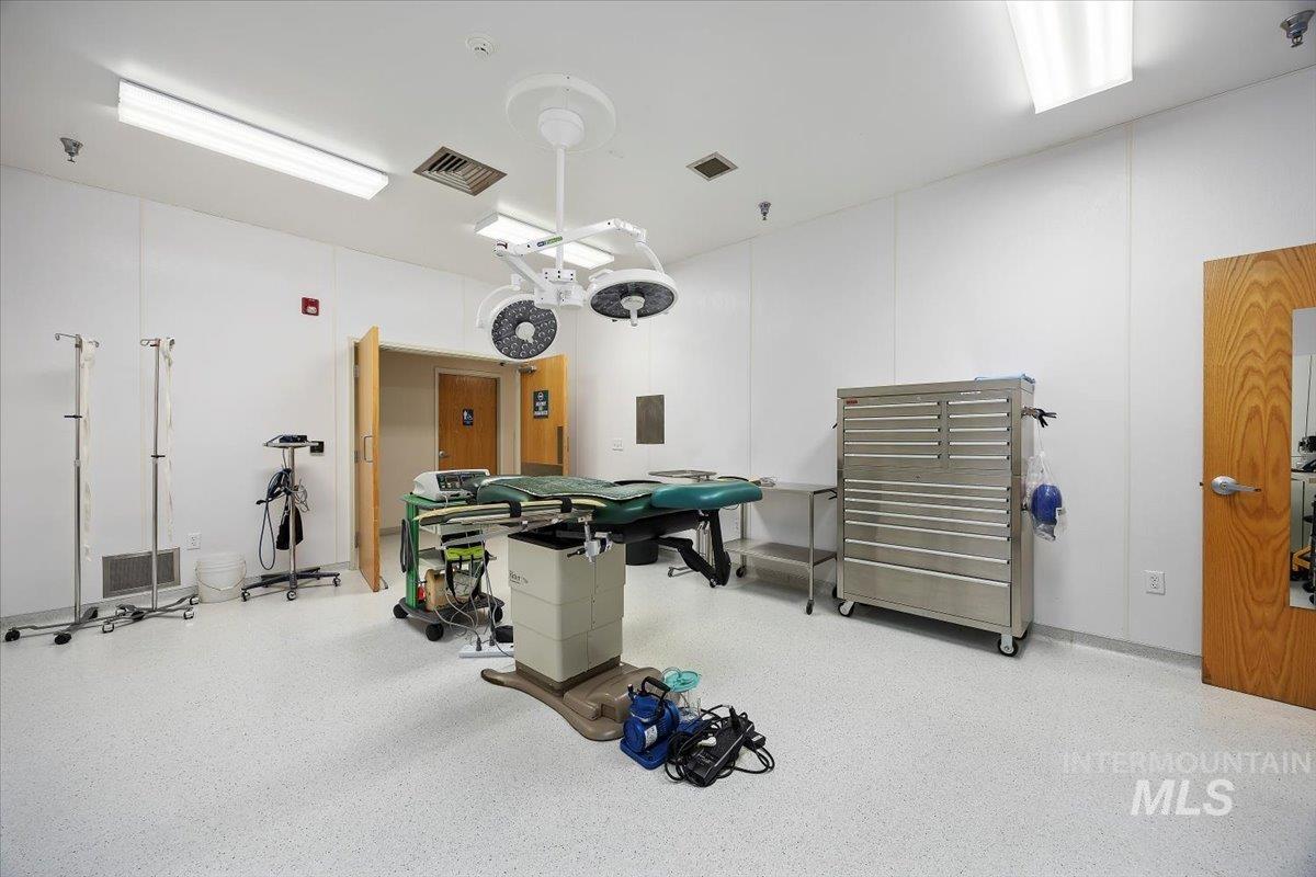 1880 Fillmore St., Twin Falls, Idaho 83301, Business/Commercial For Sale, Price $2,000,000,MLS 98966288