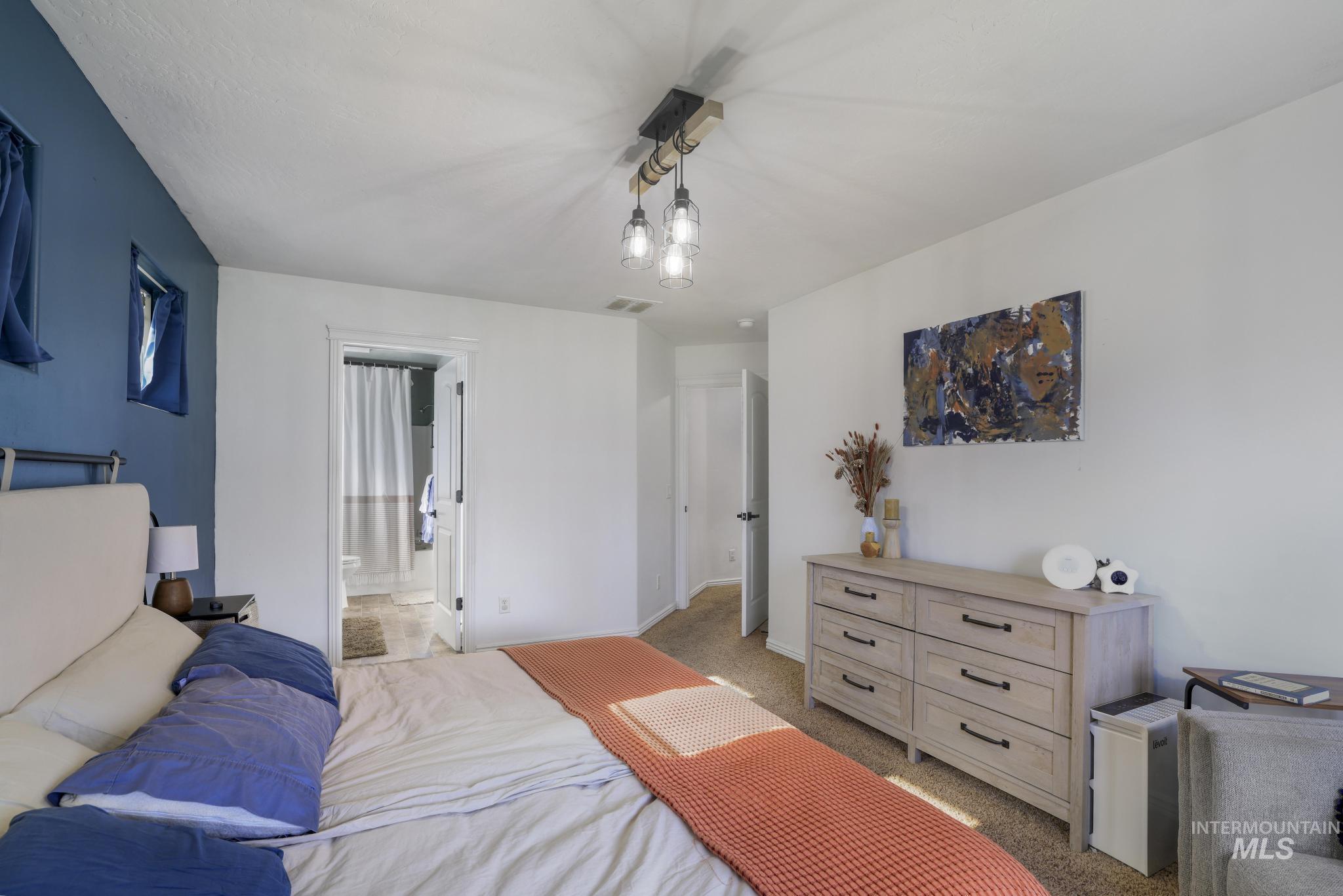 341 Camas Meadows Way, Kimberly, Idaho 83341, 3 Bedrooms, 2 Bathrooms, Residential For Sale, Price $390,000,MLS 98966295