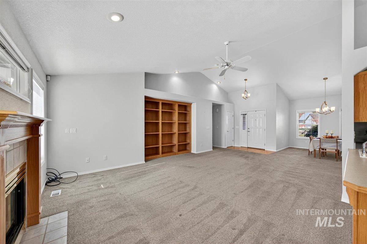 1623 Thorn Creek Ct, Nampa, Idaho 83686, 4 Bedrooms, 2 Bathrooms, Residential For Sale, Price $425,000,MLS 98966298