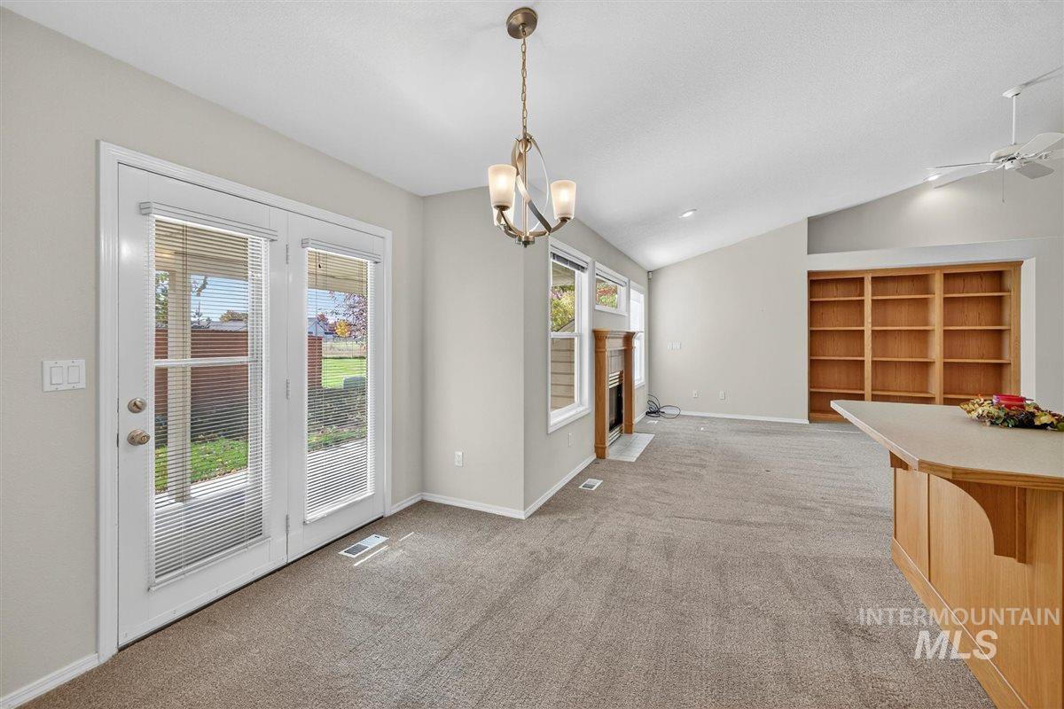 1623 Thorn Creek Ct, Nampa, Idaho 83686, 4 Bedrooms, 2 Bathrooms, Residential For Sale, Price $425,000,MLS 98966298