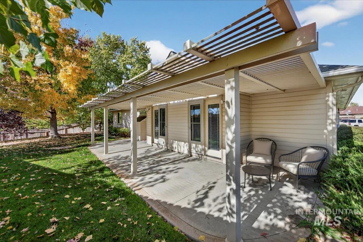 1623 Thorn Creek Ct, Nampa, Idaho 83686, 4 Bedrooms, 2 Bathrooms, Residential For Sale, Price $425,000,MLS 98966298