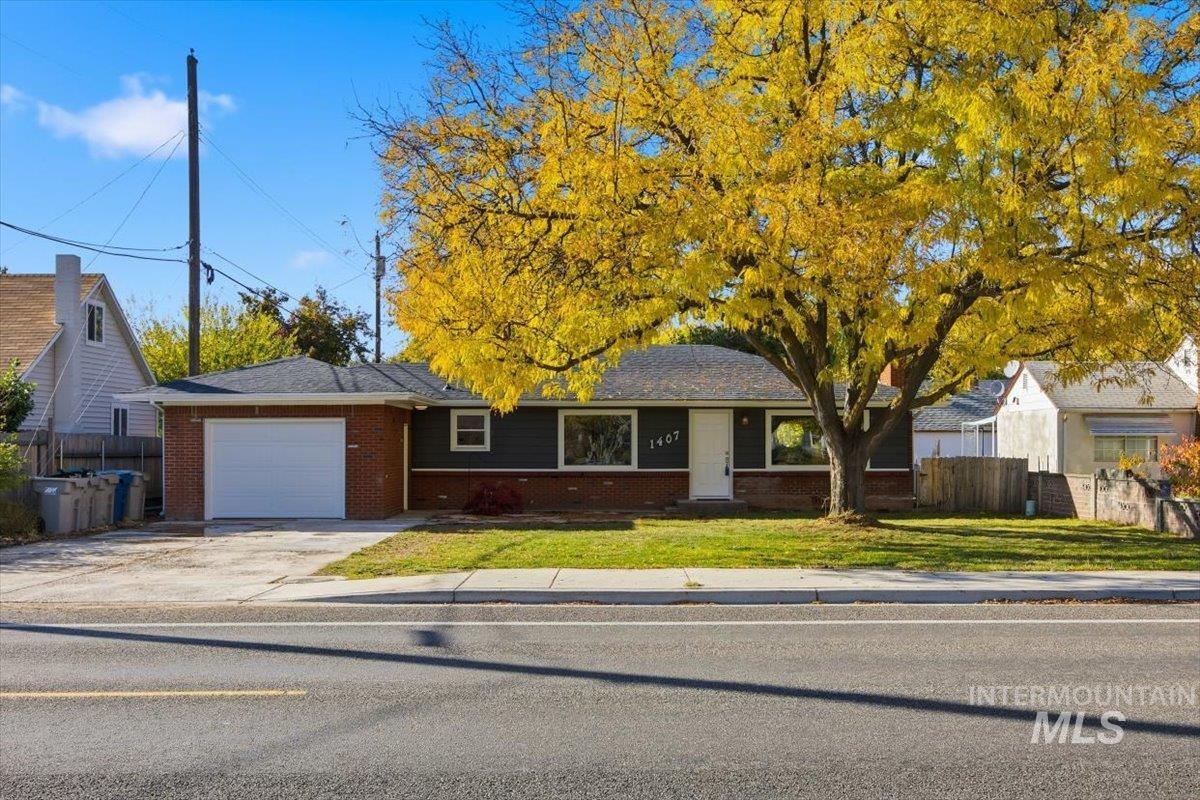 1407 S Roosevelt, Boise, Idaho 83705, 4 Bedrooms, 2 Bathrooms, Residential For Sale, Price $547,500,MLS 98966310