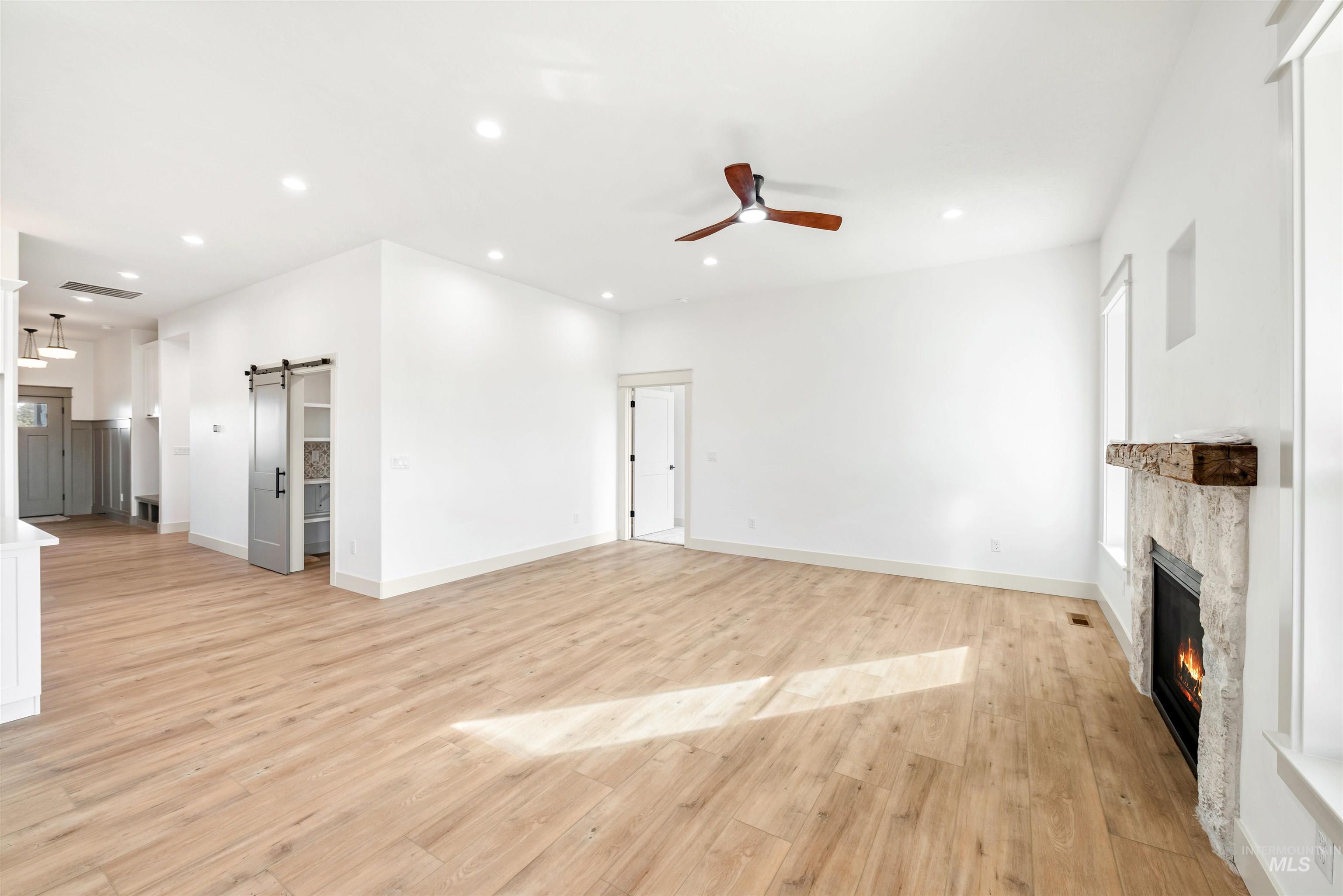 438 E Elaine Ct, Nampa, Idaho 83686, 3 Bedrooms, 2.5 Bathrooms, Residential For Sale, Price $725,000,MLS 98966316