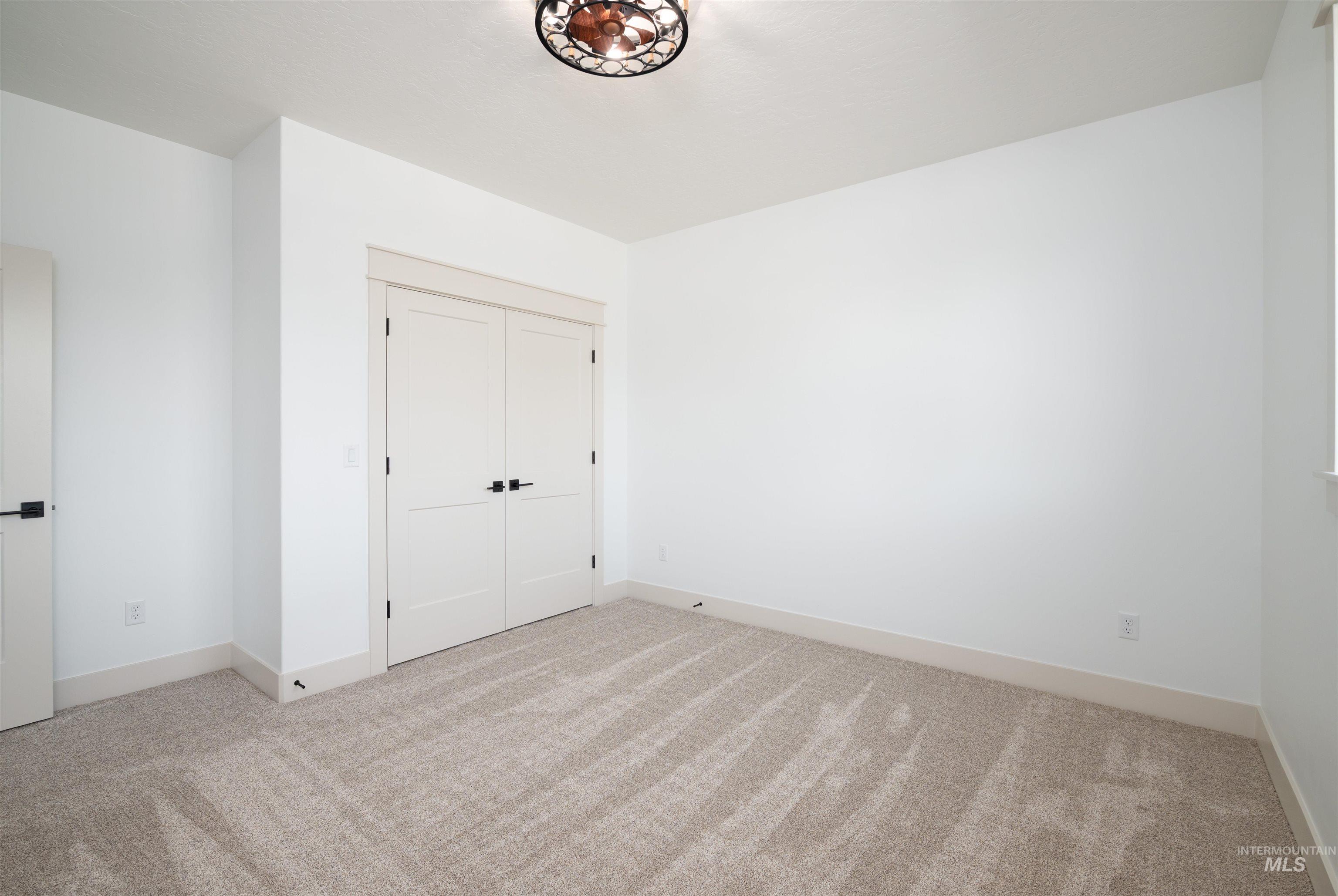 438 E Elaine Ct, Nampa, Idaho 83686, 3 Bedrooms, 2.5 Bathrooms, Residential For Sale, Price $725,000,MLS 98966316