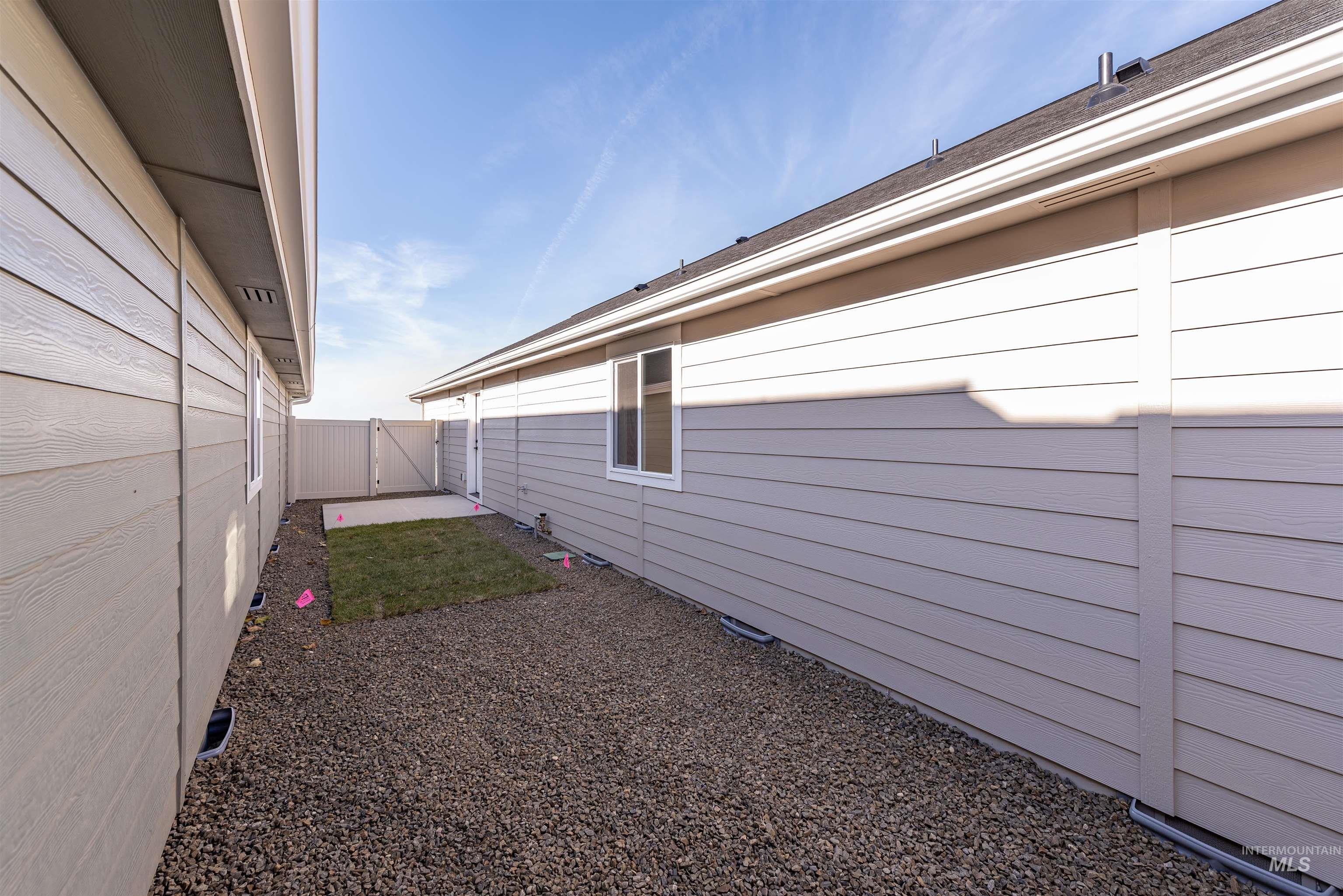 295 E. Chevy Dr., Boise, Idaho 83716, 2 Bedrooms, 2 Bathrooms, Residential For Sale, Price $374,900,MLS 98966317