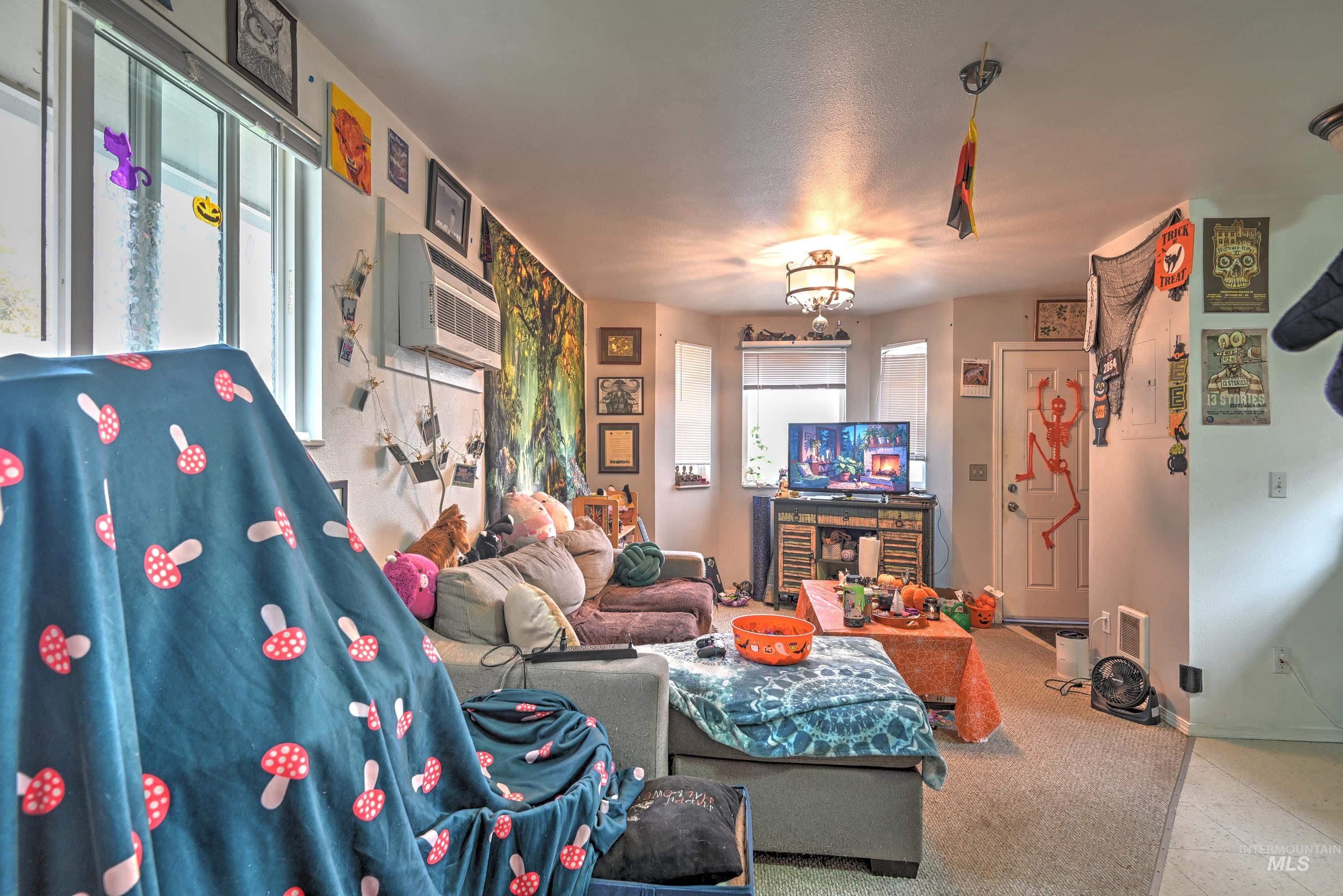 1512 S Euclid Ave, Boise, Idaho 83706, 1 Bedroom, 1 Bathroom, Residential Income For Sale, Price $439,900, 98966326