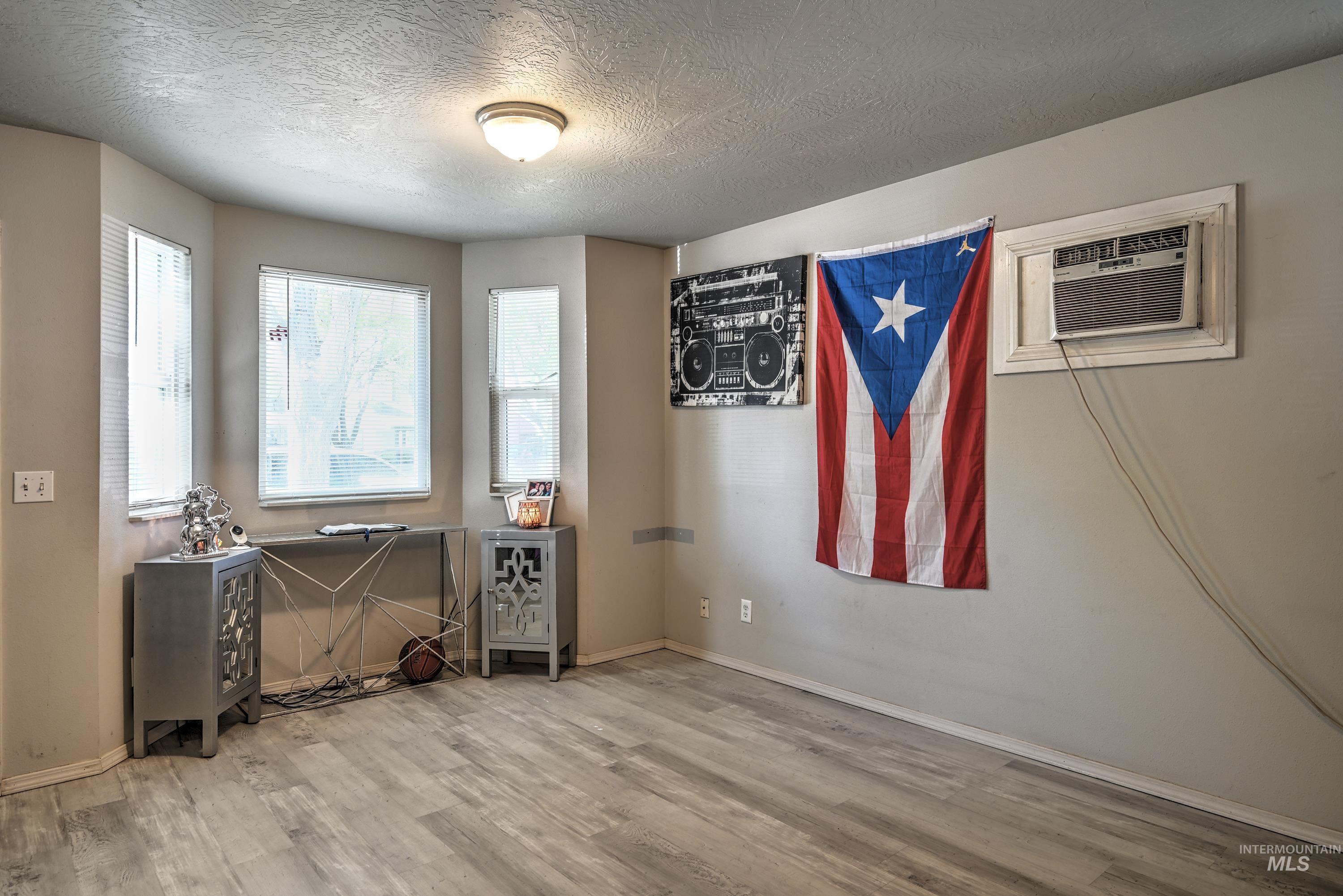 1512 S Euclid Ave, Boise, Idaho 83706, 1 Bedroom, 1 Bathroom, Residential Income For Sale, Price $439,900, 98966326