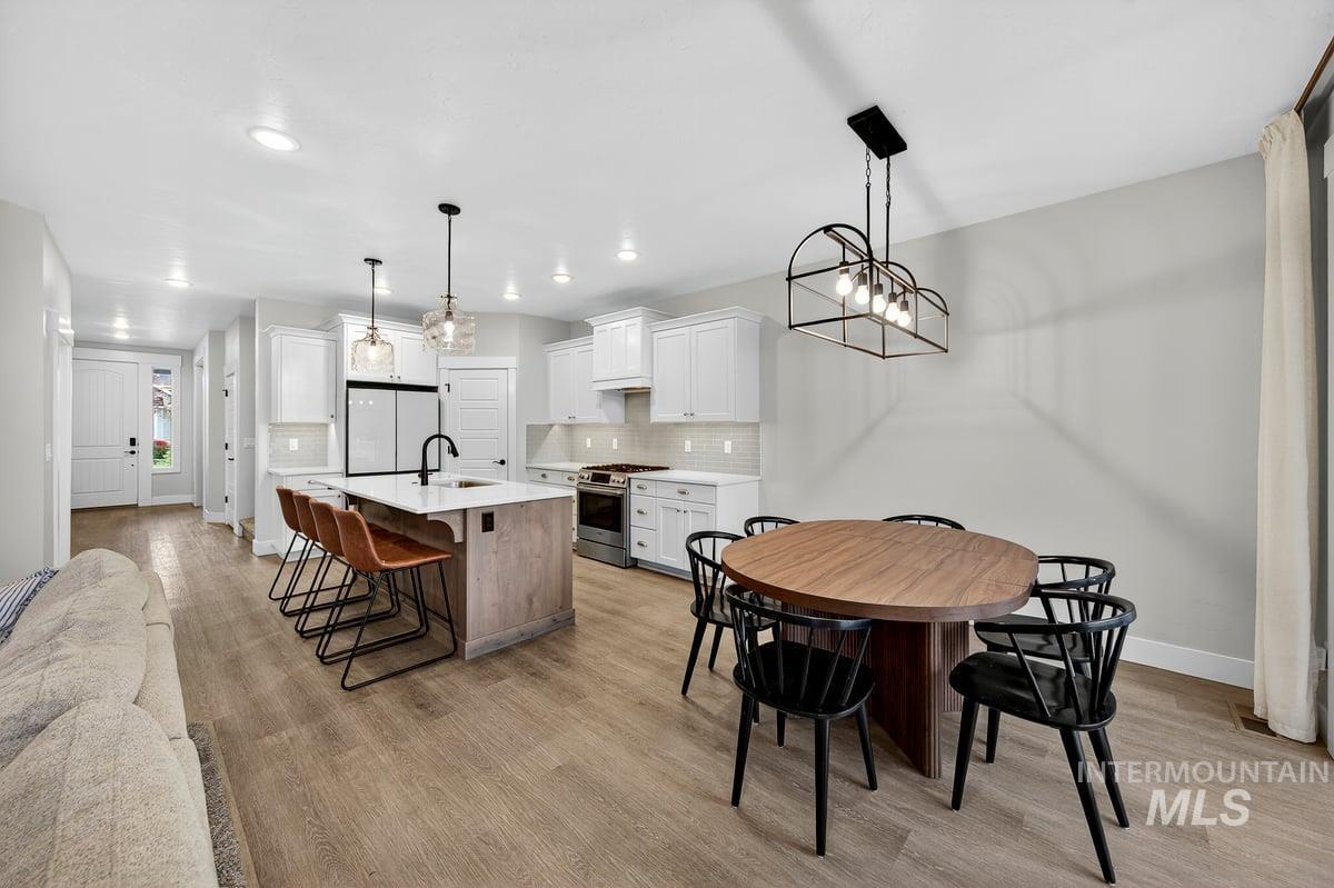 3473 N Sirocco Avenue, Meridian, Idaho 83646, 4 Bedrooms, 2.5 Bathrooms, Residential For Sale, Price $629,900,MLS 98966331