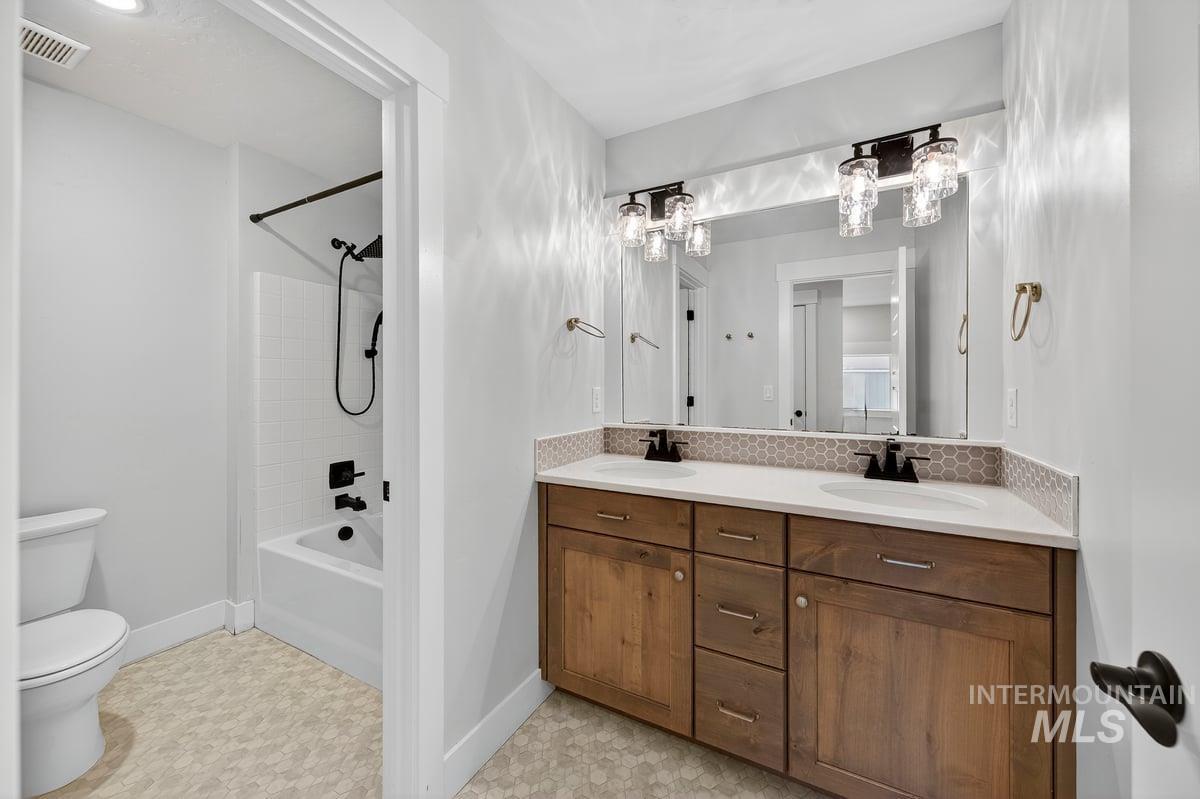 3473 N Sirocco Avenue, Meridian, Idaho 83646, 4 Bedrooms, 2.5 Bathrooms, Residential For Sale, Price $629,900,MLS 98966331