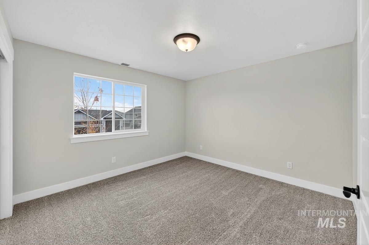 3473 N Sirocco Avenue, Meridian, Idaho 83646, 4 Bedrooms, 2.5 Bathrooms, Residential For Sale, Price $629,900,MLS 98966331