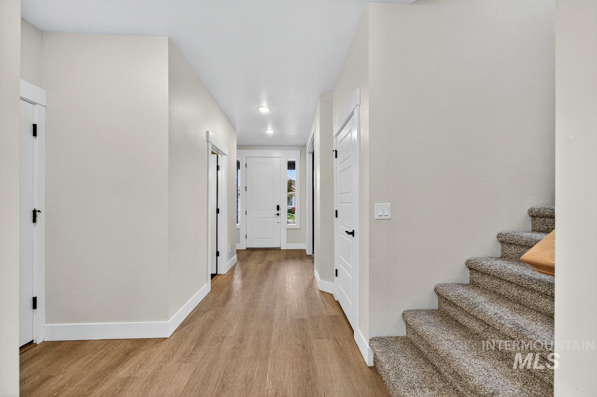 3473 N Sirocco Avenue, Meridian, Idaho 83646, 4 Bedrooms, 2.5 Bathrooms, Residential For Sale, Price $629,900,MLS 98966331