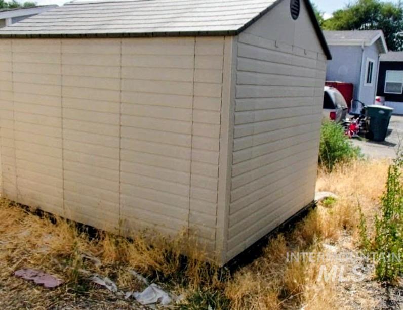 100 NW 16th St, Fruitland, Idaho 83619, 3 Bedrooms, 2 Bathrooms, Residential For Sale, Price $85,000,MLS 98966338