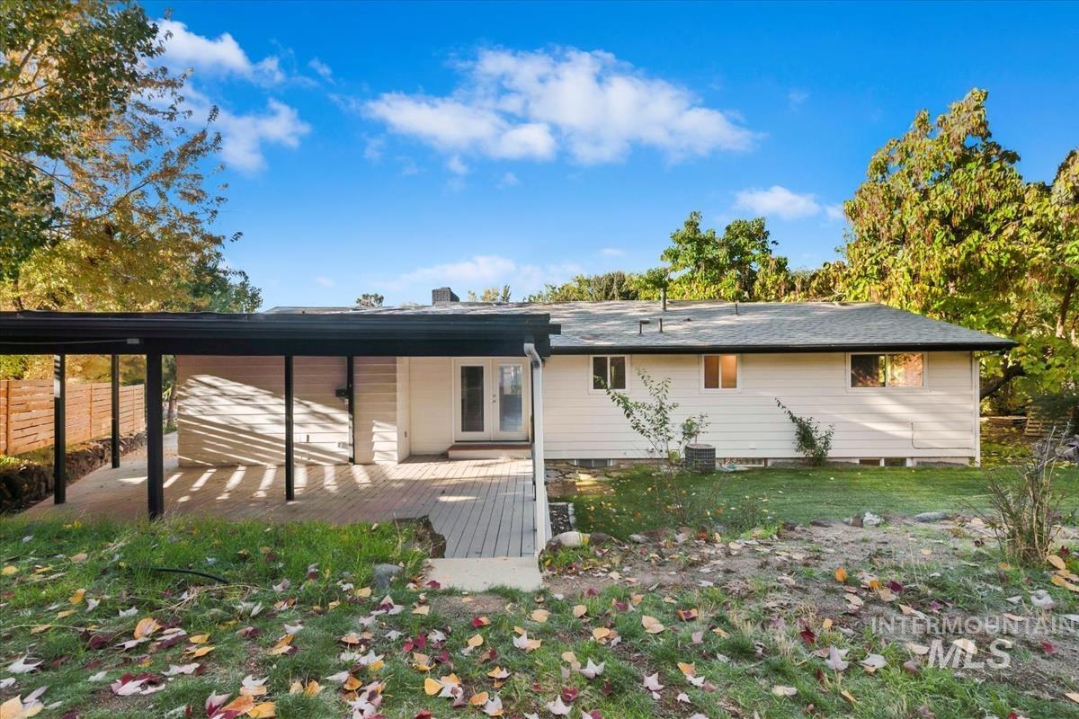 2412 W Hill Rd, Boise, Idaho 83702, 4 Bedrooms, 2 Bathrooms, Residential For Sale, Price $609,900,MLS 98966350