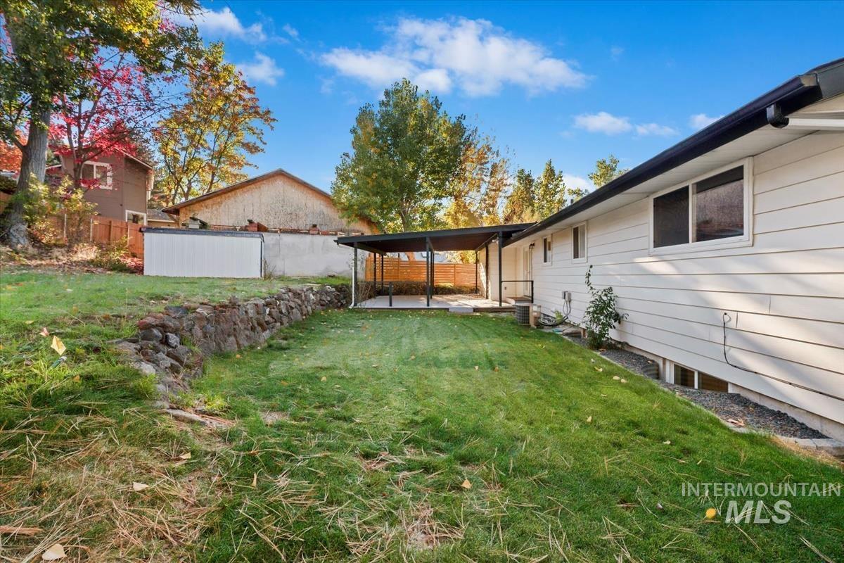 2412 W Hill Rd, Boise, Idaho 83702, 4 Bedrooms, 2 Bathrooms, Residential For Sale, Price $609,900,MLS 98966350