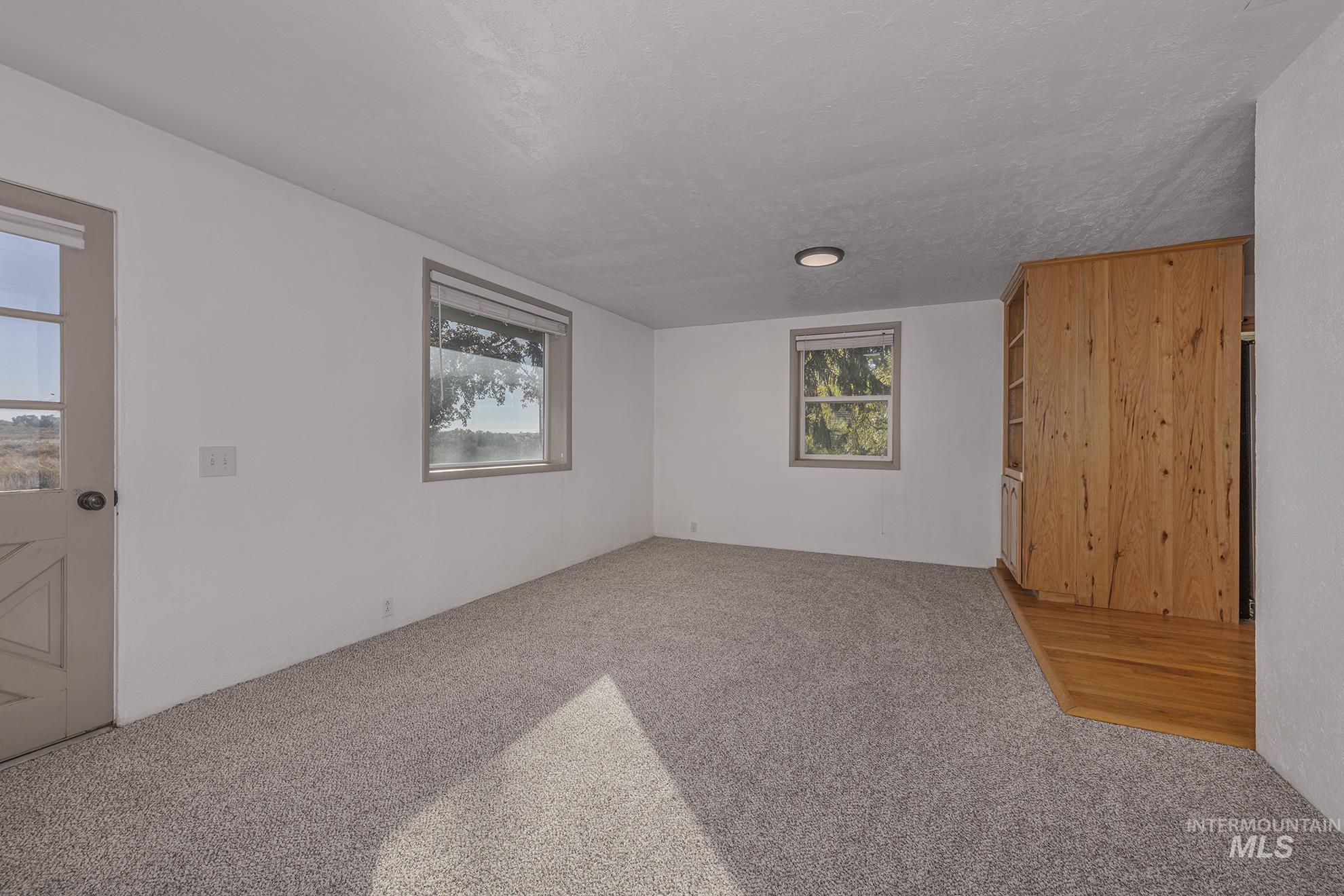 28552 Market Rd, Caldwell, Idaho 83607, 3 Bedrooms, 1.5 Bathrooms, Residential For Sale, Price $575,000,MLS 98966352