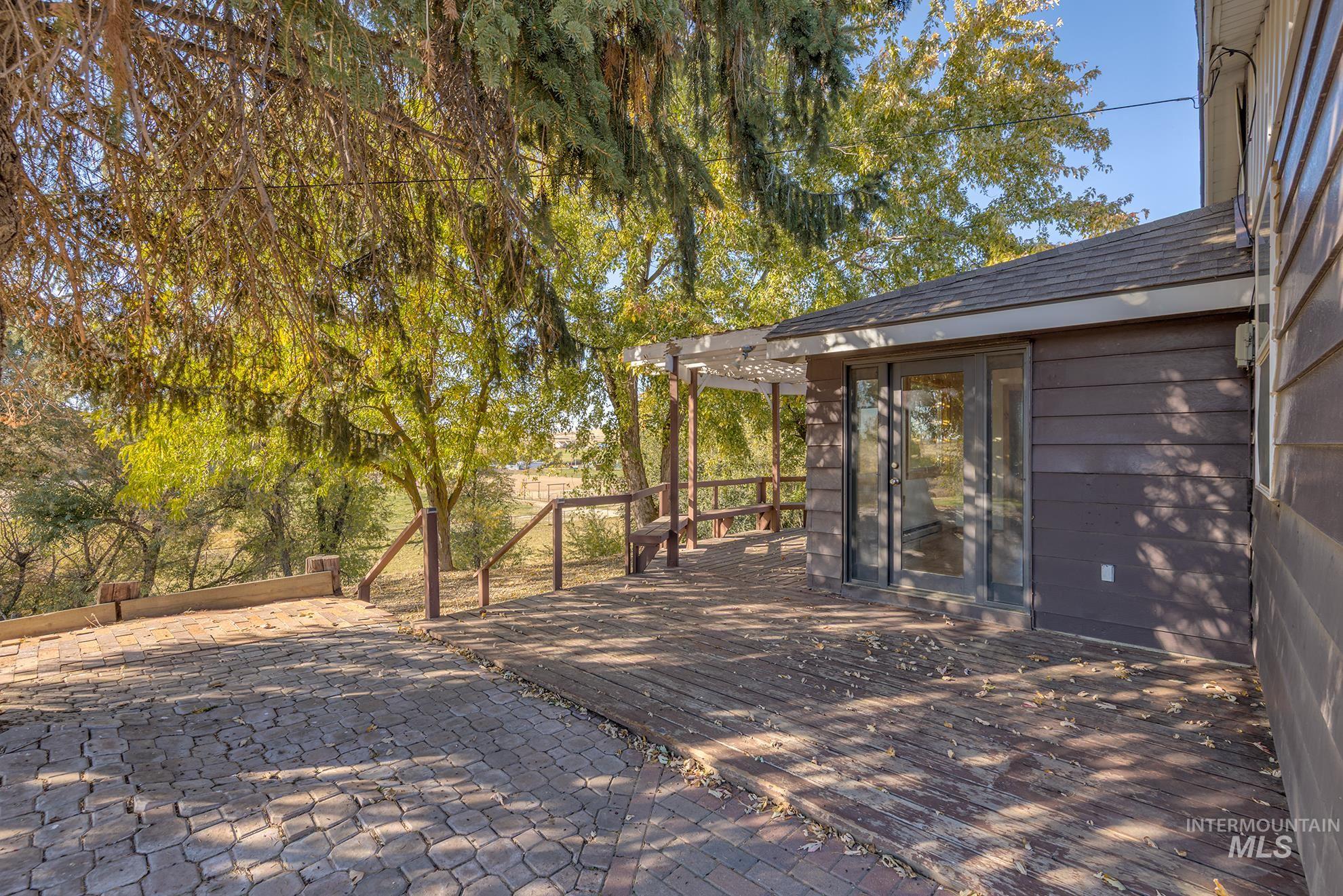 28552 Market Rd, Caldwell, Idaho 83607, 3 Bedrooms, 1.5 Bathrooms, Residential For Sale, Price $575,000,MLS 98966352