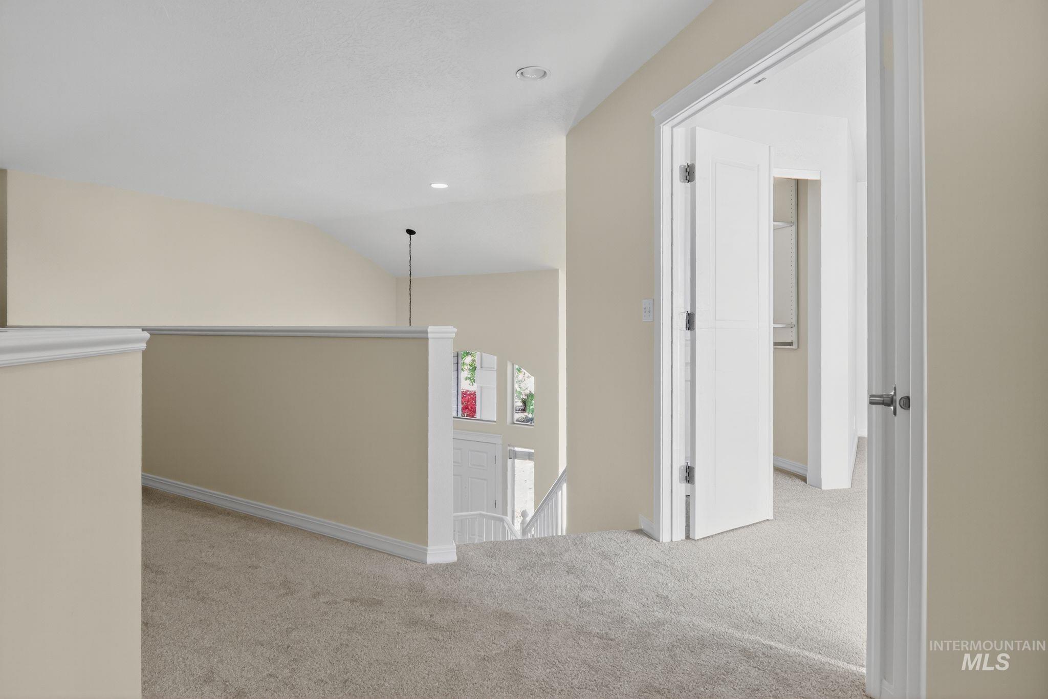 4003 N Breeze Creek Place, Meridian, Idaho 83646, 5 Bedrooms, 3 Bathrooms, Residential For Sale, Price $639,000,MLS 98966354