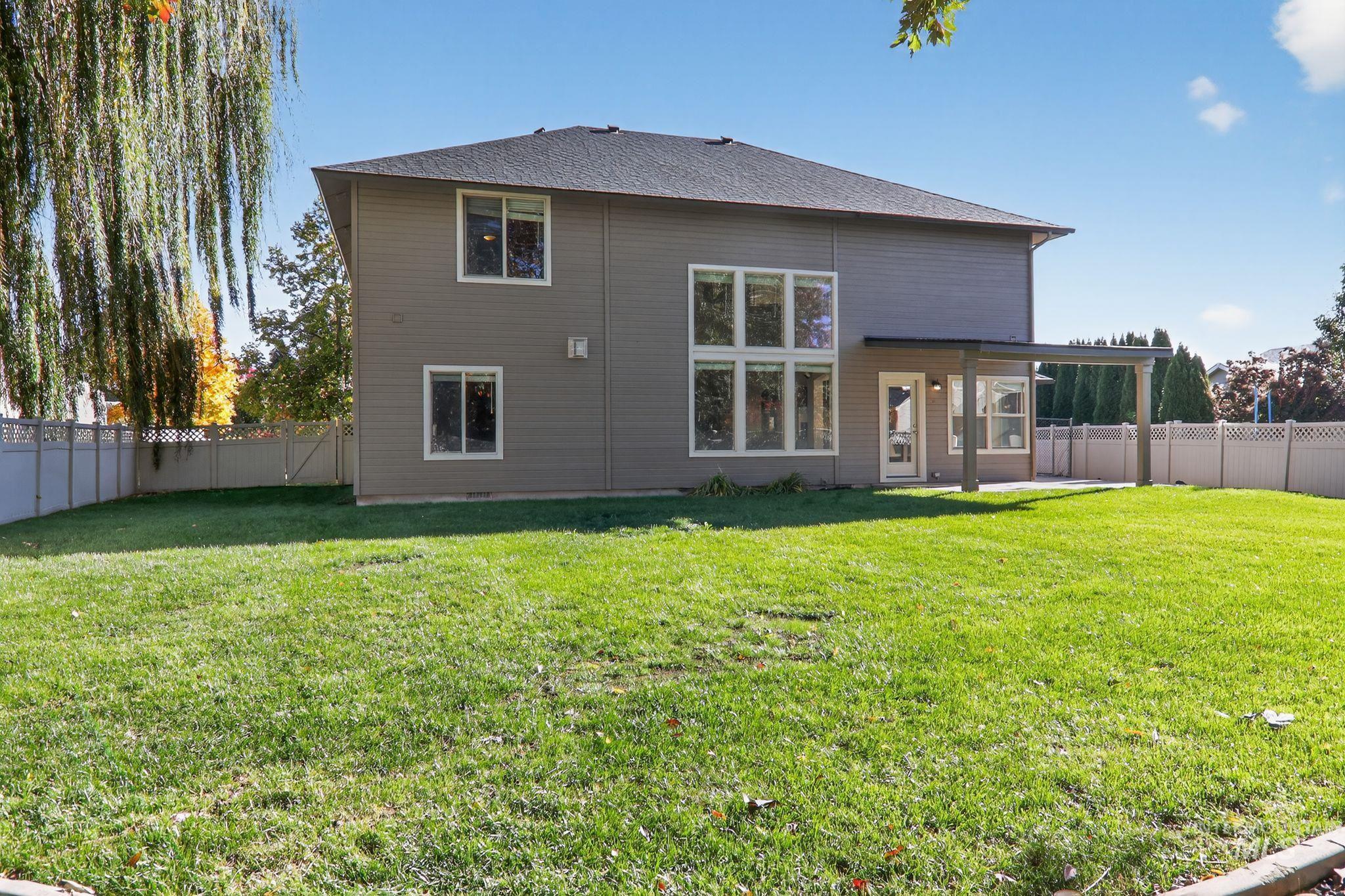 4003 N Breeze Creek Place, Meridian, Idaho 83646, 5 Bedrooms, 3 Bathrooms, Residential For Sale, Price $639,000,MLS 98966354