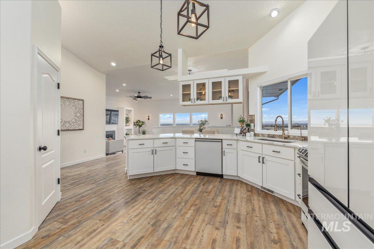 13228 Crescent Dr, Nampa, Idaho 83686, 5 Bedrooms, 3 Bathrooms, Residential For Sale, Price $1,000,000,MLS 98966358