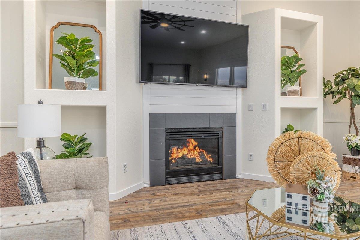 13228 Crescent Dr, Nampa, Idaho 83686, 5 Bedrooms, 3 Bathrooms, Residential For Sale, Price $1,000,000,MLS 98966358