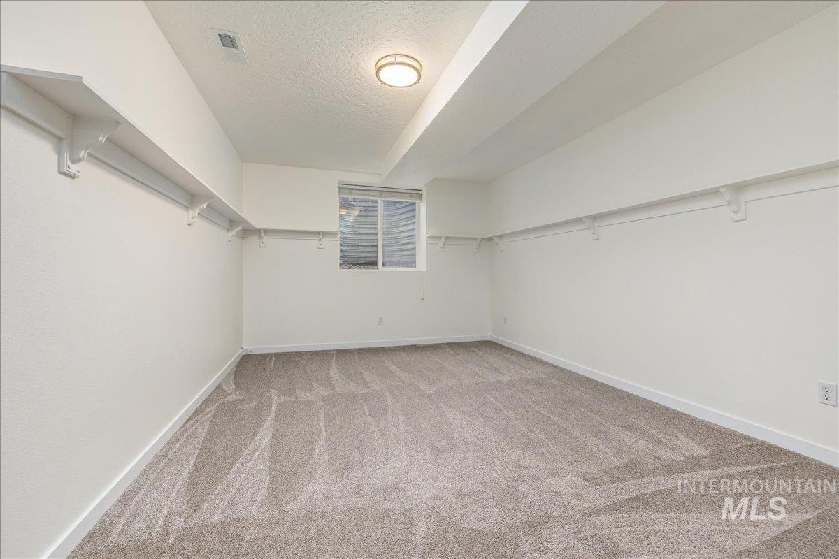 13228 Crescent Dr, Nampa, Idaho 83686, 5 Bedrooms, 3 Bathrooms, Residential For Sale, Price $1,000,000,MLS 98966358