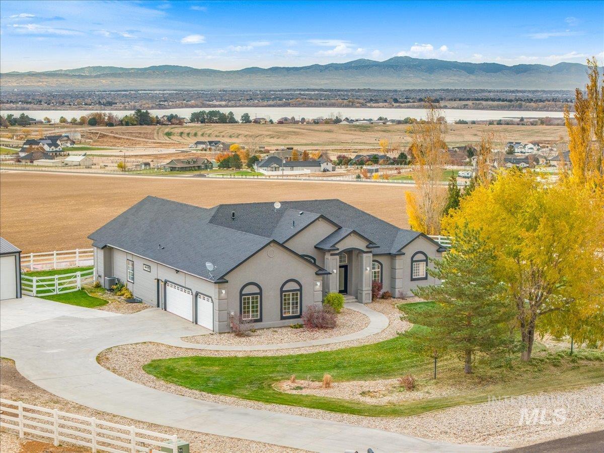 13228 Crescent Dr, Nampa, Idaho 83686, 5 Bedrooms, 3 Bathrooms, Residential For Sale, Price $1,000,000,MLS 98966358