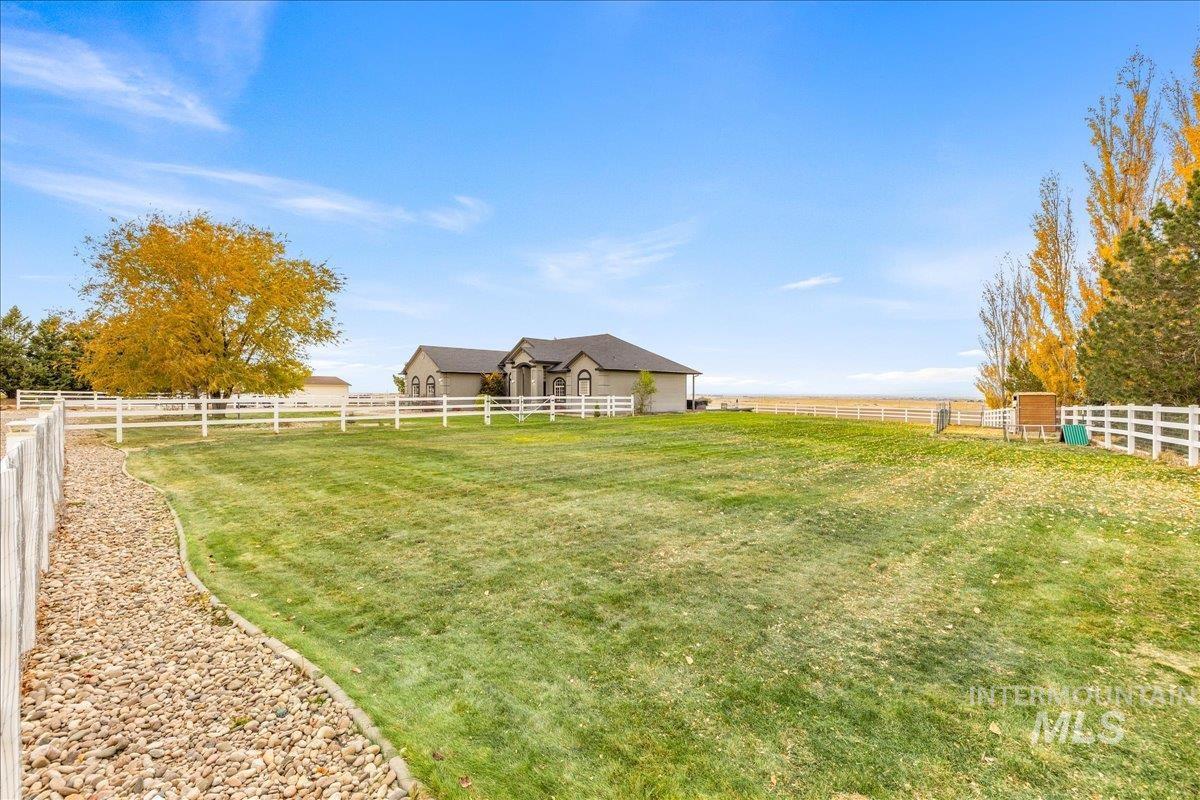 13228 Crescent Dr, Nampa, Idaho 83686, 5 Bedrooms, 3 Bathrooms, Residential For Sale, Price $1,000,000,MLS 98966358