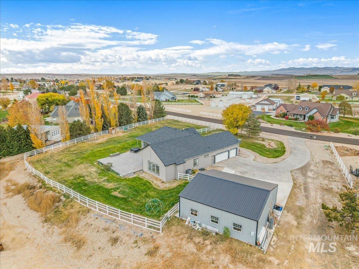13228 Crescent Dr, Nampa, Idaho 83686, 5 Bedrooms, 3 Bathrooms, Residential For Sale, Price $1,000,000,MLS 98966358