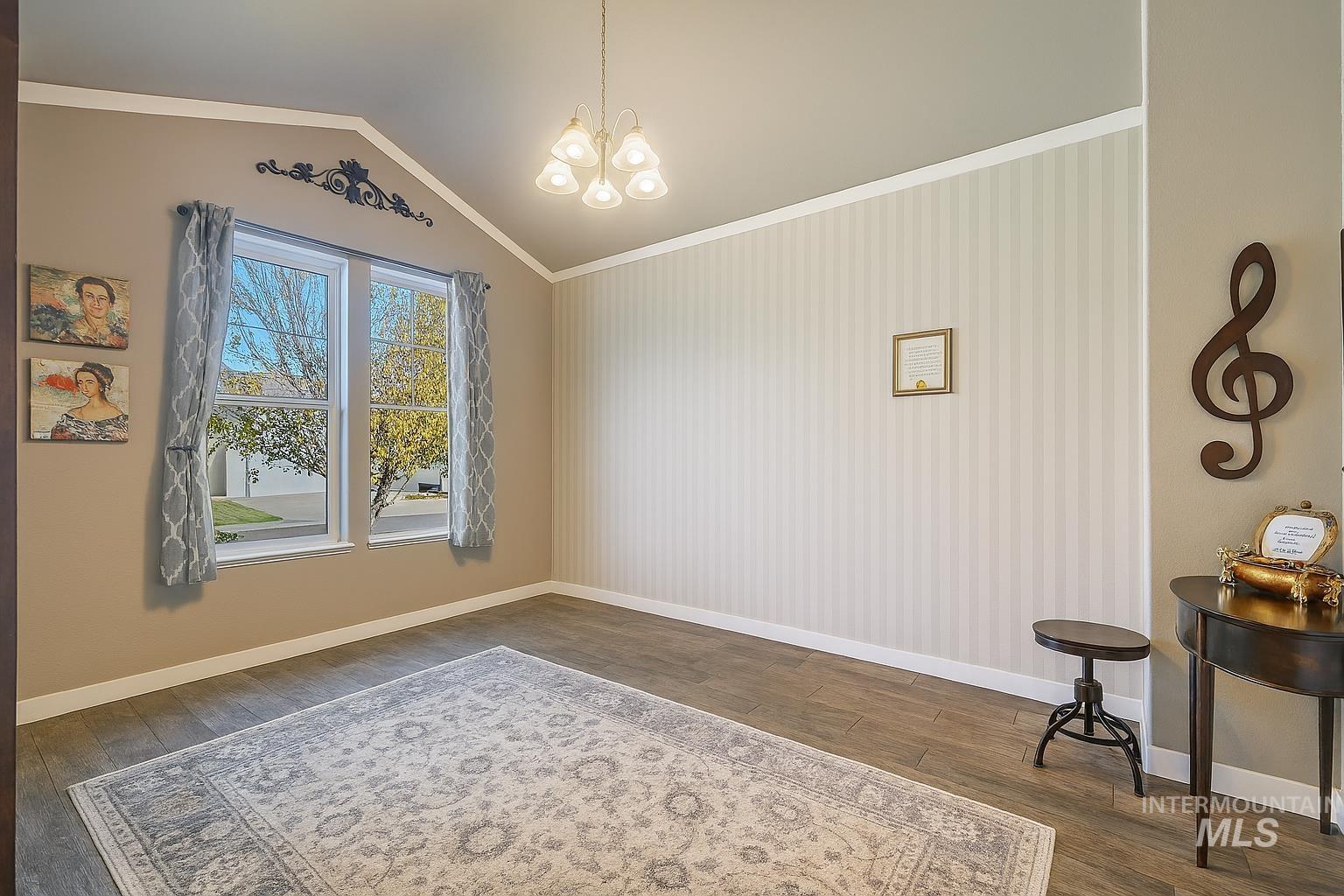 1999 Moose St., Twin Falls, Idaho 83301, 4 Bedrooms, 2 Bathrooms, Residential For Sale, Price $565,000,MLS 98966359