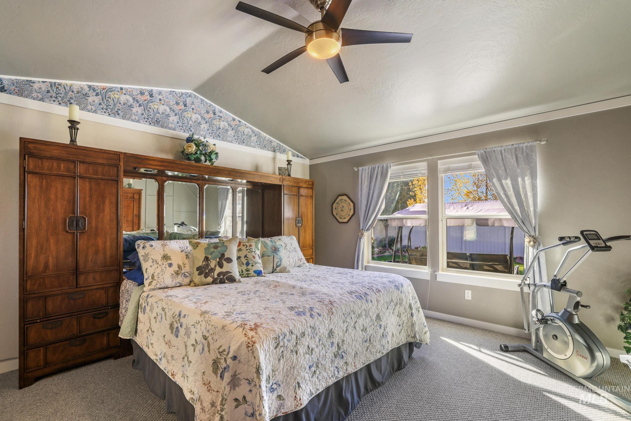 1999 Moose St., Twin Falls, Idaho 83301, 4 Bedrooms, 2 Bathrooms, Residential For Sale, Price $565,000,MLS 98966359