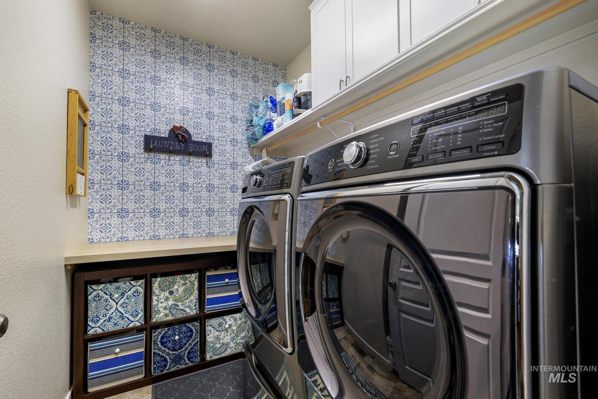 1999 Moose St., Twin Falls, Idaho 83301, 4 Bedrooms, 2 Bathrooms, Residential For Sale, Price $565,000,MLS 98966359