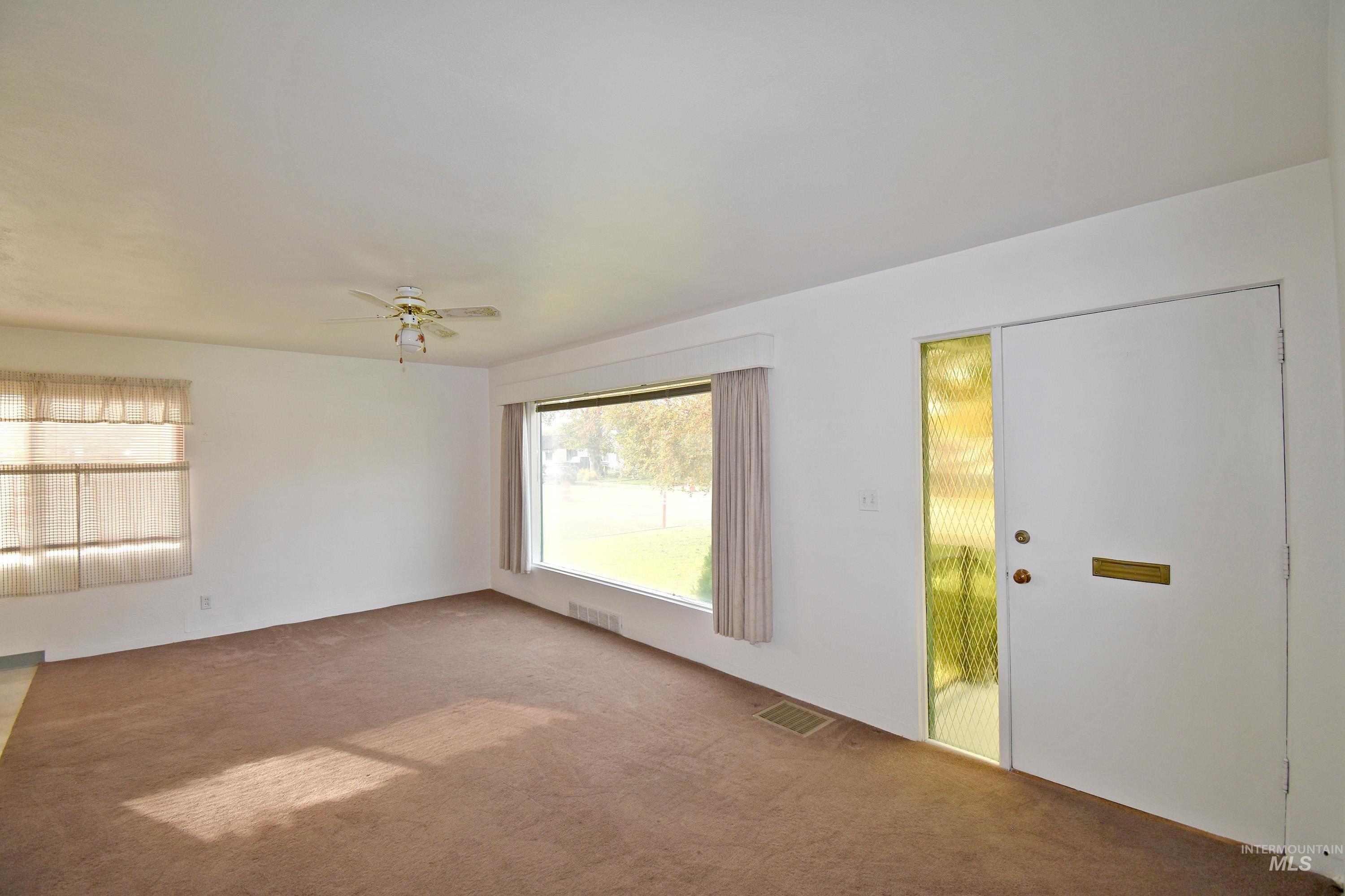 1147 5th Street, Clarkston, Washington 99403, 5 Bedrooms, 2 Bathrooms, Residential For Sale, Price $335,000, 98966360