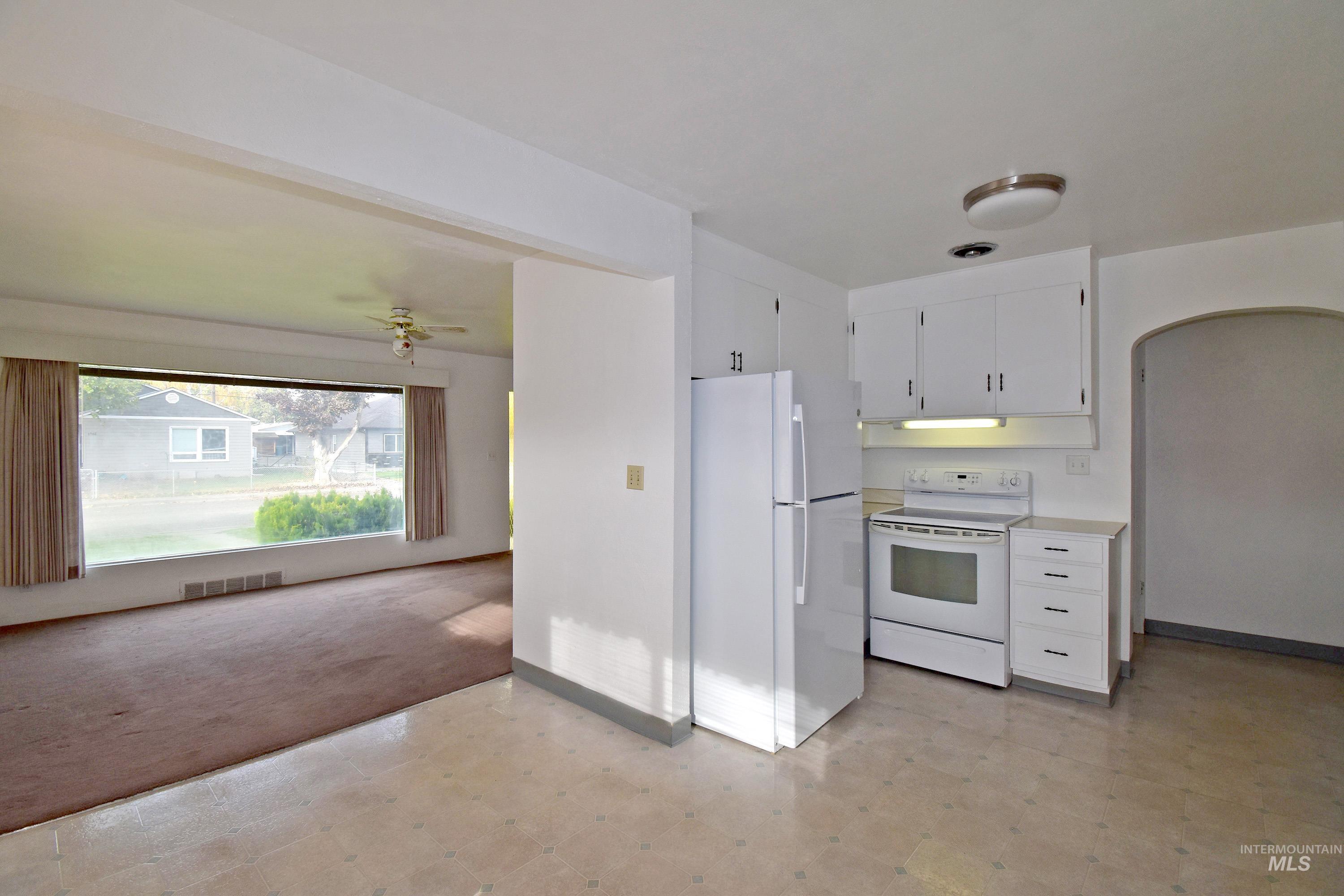 1147 5th Street, Clarkston, Washington 99403, 5 Bedrooms, 2 Bathrooms, Residential For Sale, Price $335,000, 98966360