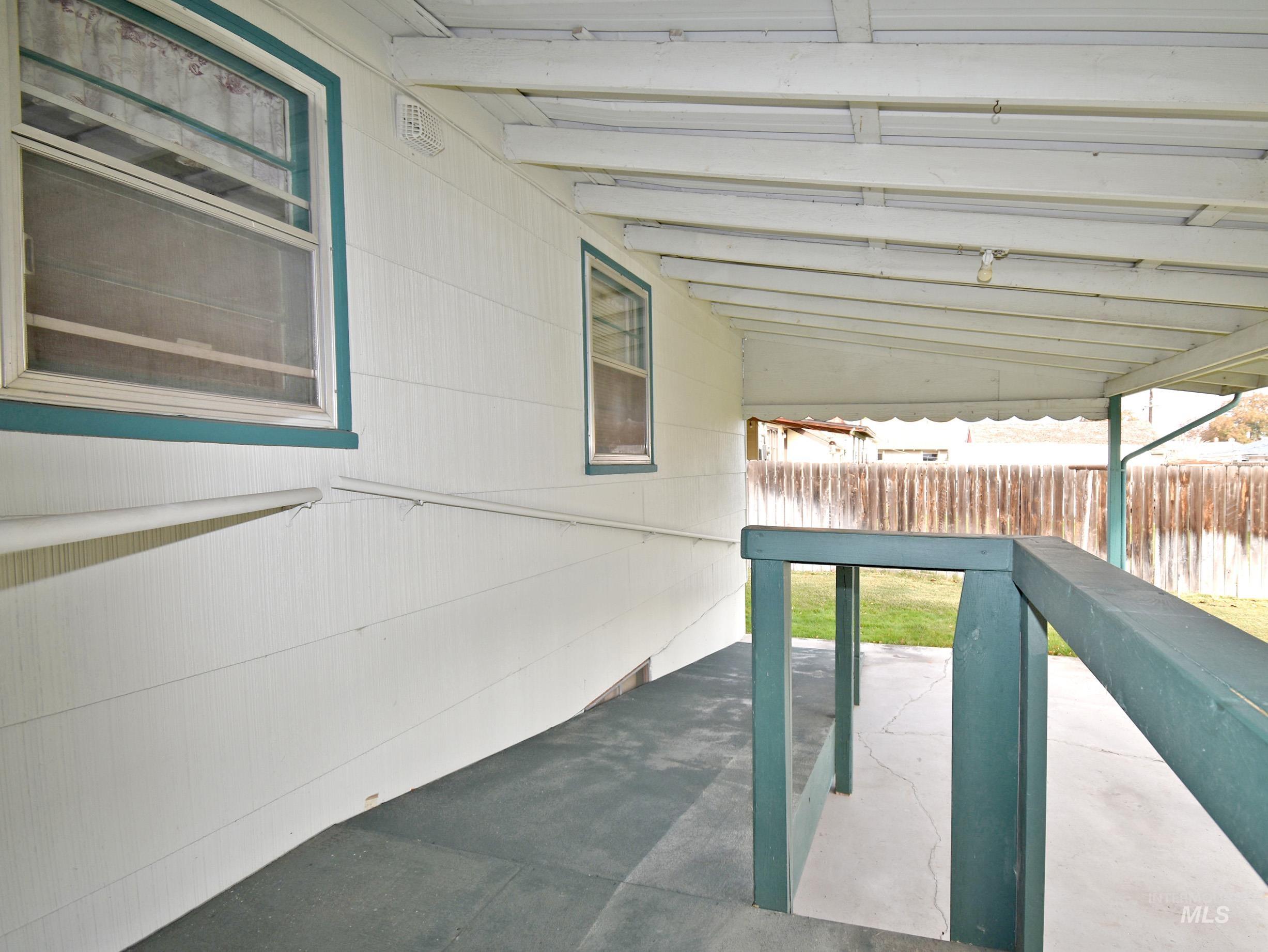 1147 5th Street, Clarkston, Washington 99403, 5 Bedrooms, 2 Bathrooms, Residential For Sale, Price $335,000, 98966360