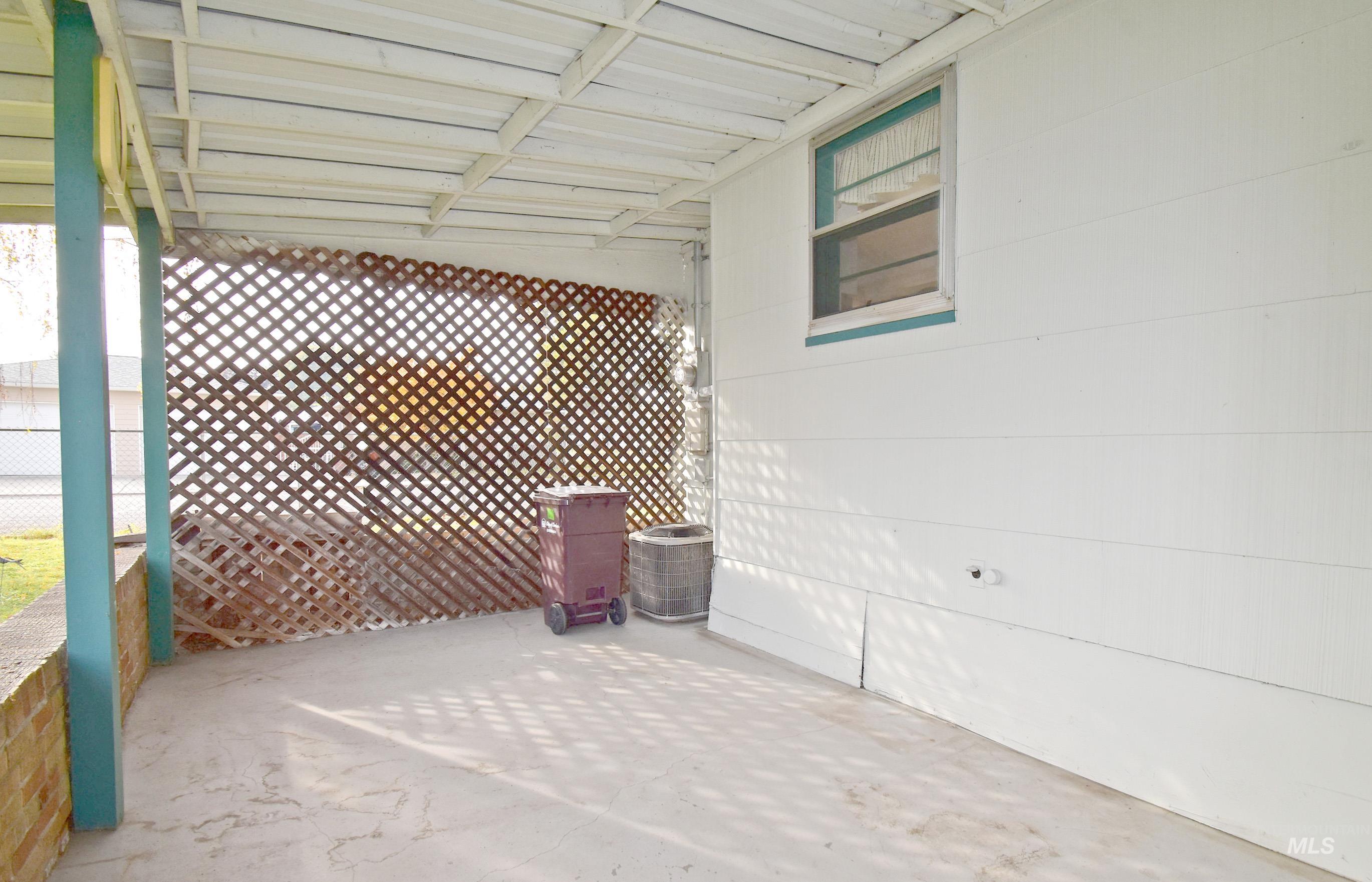 1147 5th Street, Clarkston, Washington 99403, 5 Bedrooms, 2 Bathrooms, Residential For Sale, Price $335,000, 98966360