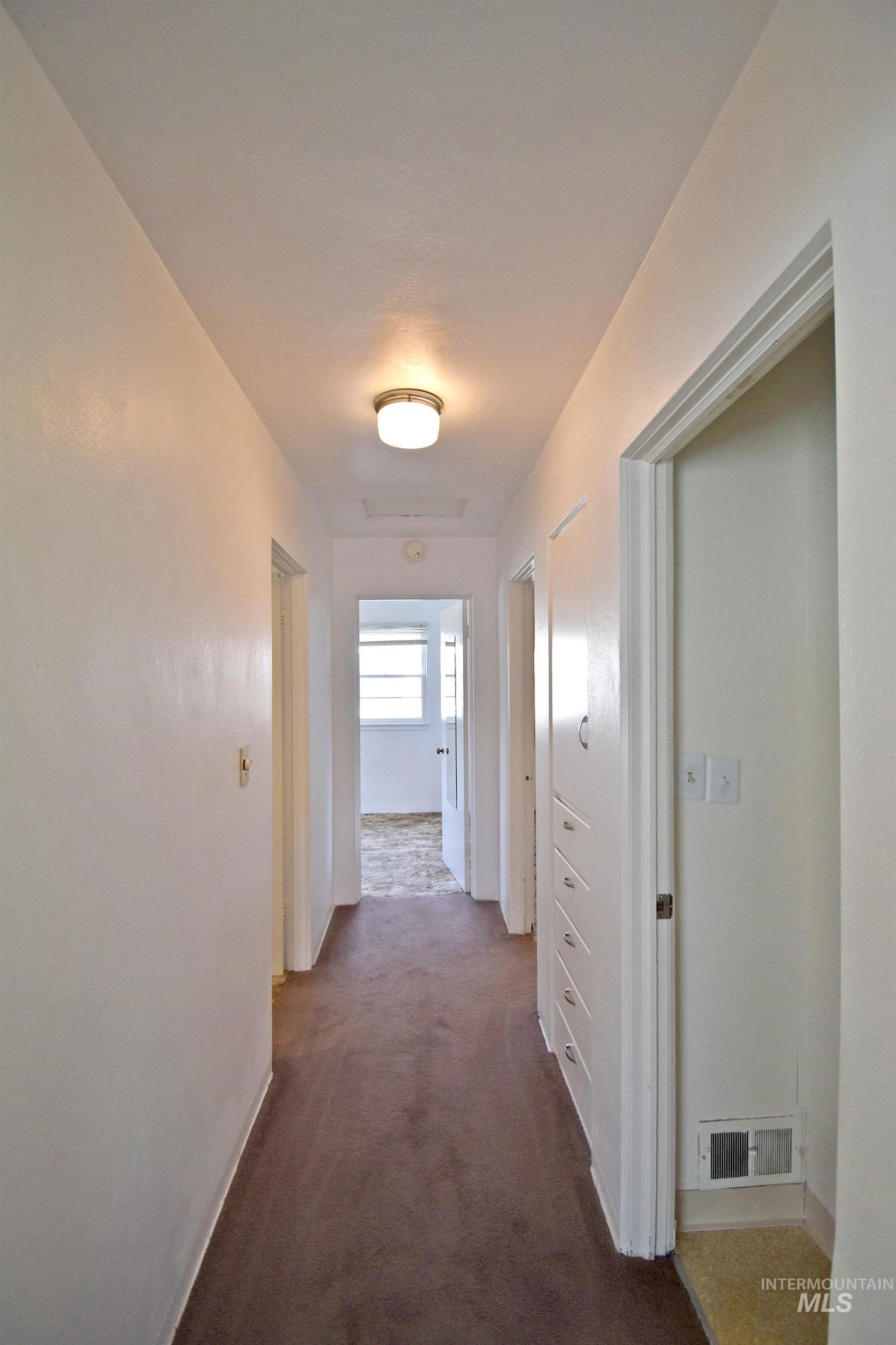 1147 5th Street, Clarkston, Washington 99403, 5 Bedrooms, 2 Bathrooms, Residential For Sale, Price $335,000, 98966360