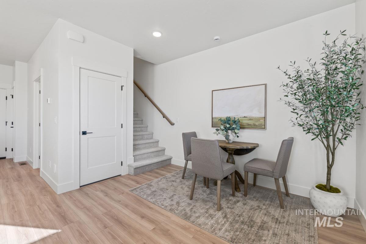 2105 E Deep Purple Lane, Meridian, Idaho 83642, 2 Bedrooms, 2.5 Bathrooms, Residential For Sale, Price $389,900,MLS 98966368